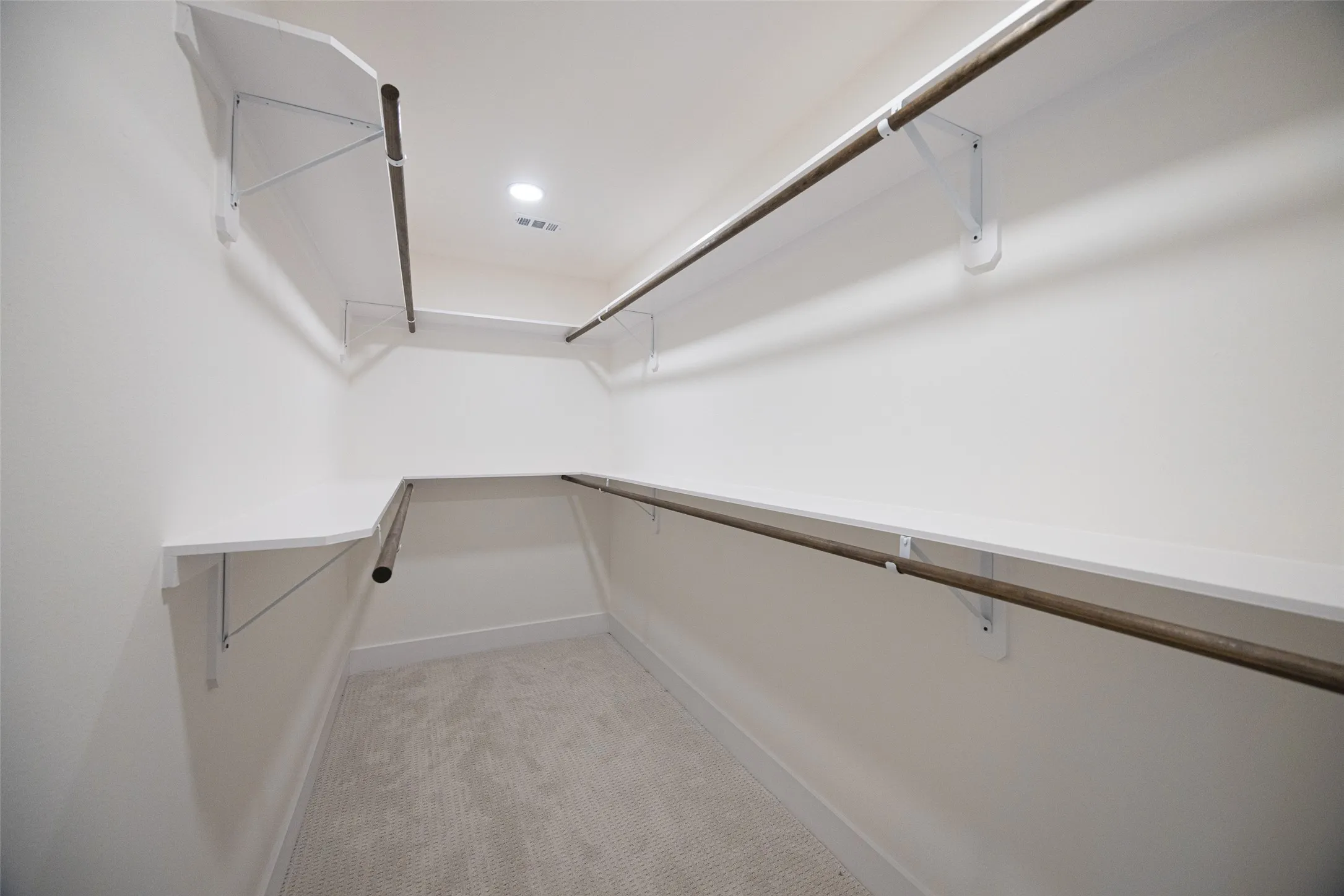 Single Family Residence For Sale in Collin County , 408 Forest Grove Drive, Richardson, Texas 75080, 4 Bedroom, 2 Bathroom, 2 Garage spaces, 2,041 Sqft, built in 1972, mls#21345493, Real Estate Agent in Richardson, Homes For Sale in Collin county, Homes For Sale in Richardson, Realtor in Richardson Texas, Real Estate Brokerage Independent Realty Texas, Luminita Cordes Realtor