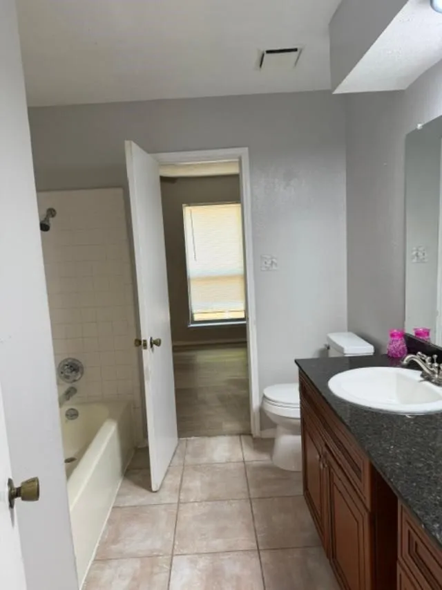 Apartment For Rent in Tarrant County , 7608 Chapin Road A, Fort Worth, Texas 76116, 2 Bedroom, 2 Bathroom, Garage spaces, 1,095 Sqft, built in 1984, mls#21371401, Real Estate Agent in Fort Worth, Homes For Rent in Tarrant county, Homes For Rent in Fort Worth, Realtor in Fort Worth Texas, Real Estate Brokerage Independent Realty Texas, Luminita Cordes Realtor
