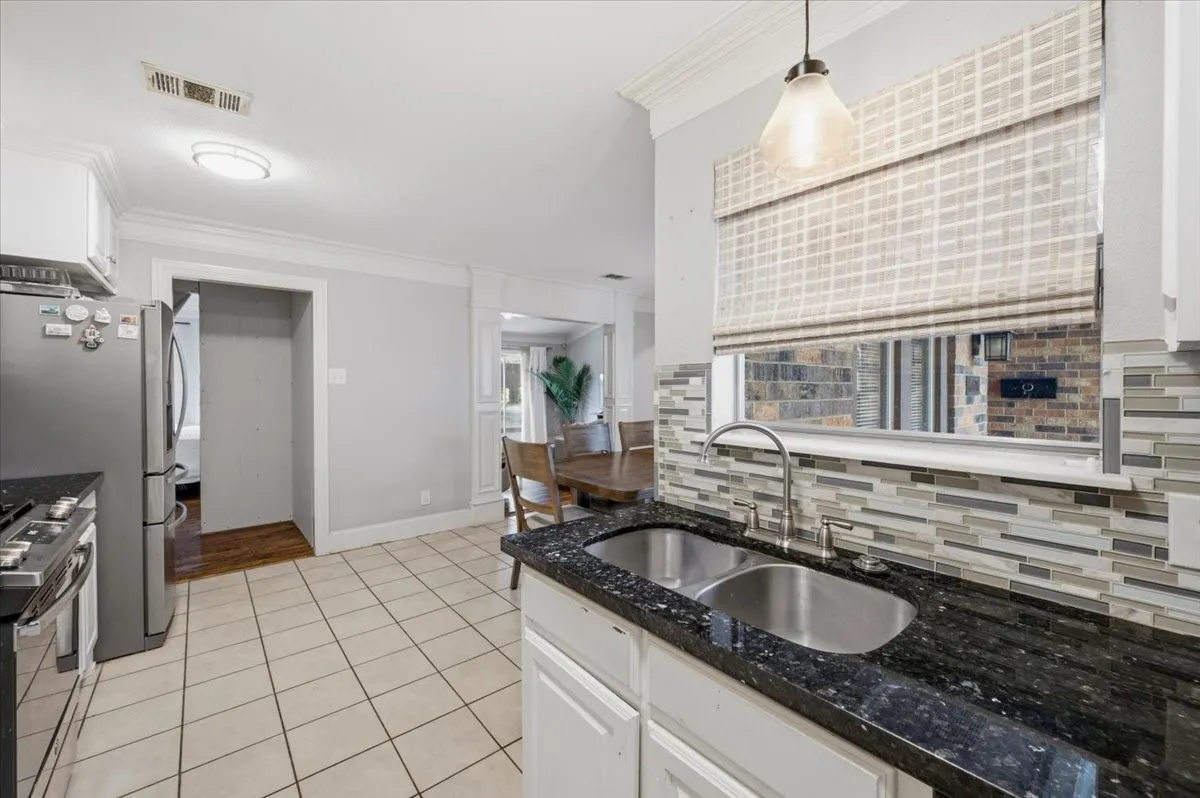 Single Family Residence For Sale in Dallas County , 622 Wilson Court, Duncanville, Texas 75137, 4 Bedroom, 2 Bathroom, 2 Garage spaces, 1,641 Sqft, built in 1976, mls#21371407, Real Estate Agent in Duncanville, Homes For Sale in Dallas county, Homes For Sale in Duncanville, Realtor in Duncanville Texas, Real Estate Brokerage Independent Realty Texas, Luminita Cordes Realtor