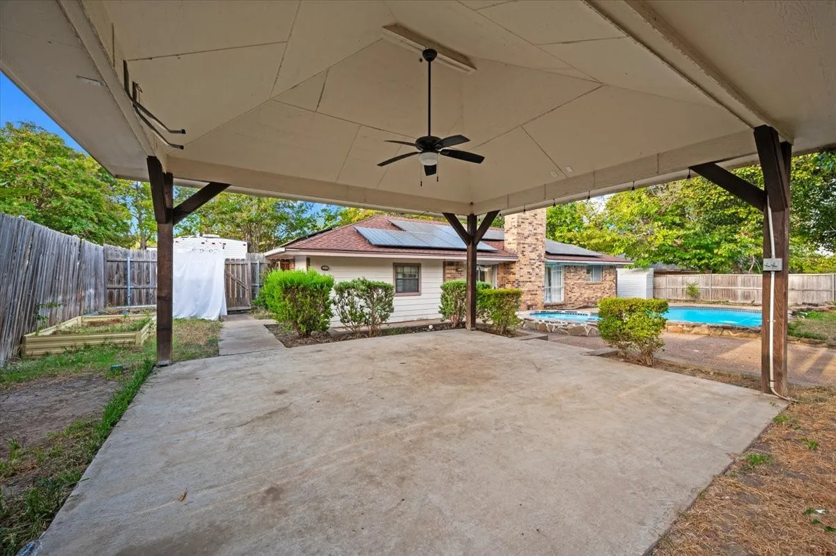 Single Family Residence For Sale in Dallas County , 622 Wilson Court, Duncanville, Texas 75137, 4 Bedroom, 2 Bathroom, 2 Garage spaces, 1,641 Sqft, built in 1976, mls#21371407, Real Estate Agent in Duncanville, Homes For Sale in Dallas county, Homes For Sale in Duncanville, Realtor in Duncanville Texas, Real Estate Brokerage Independent Realty Texas, Luminita Cordes Realtor