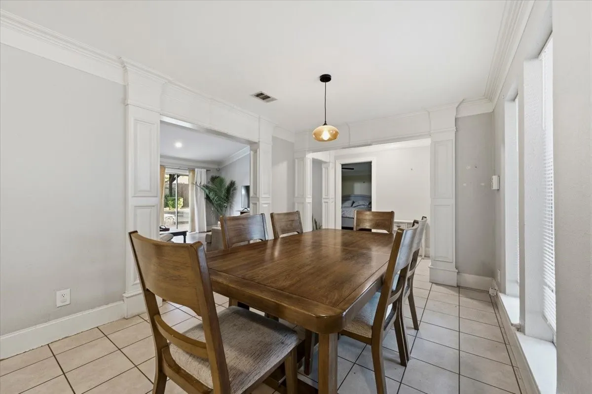 Single Family Residence For Sale in Dallas County , 622 Wilson Court, Duncanville, Texas 75137, 4 Bedroom, 2 Bathroom, 2 Garage spaces, 1,641 Sqft, built in 1976, mls#21371407, Real Estate Agent in Duncanville, Homes For Sale in Dallas county, Homes For Sale in Duncanville, Realtor in Duncanville Texas, Real Estate Brokerage Independent Realty Texas, Luminita Cordes Realtor