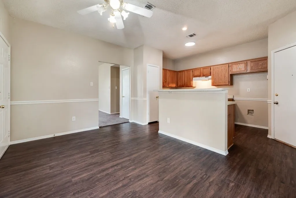 Single Family Residence For Rent in Dallas County , 2729 Bent Brook Drive, Mesquite, Texas 75181, 4 Bedroom, 2 Bathroom, 2 Garage spaces, 1,726 Sqft, built in 1995, mls#21371409, Real Estate Agent in Mesquite, Homes For Rent in Dallas county, Homes For Rent in Mesquite, Realtor in Mesquite Texas, Real Estate Brokerage Independent Realty Texas, Luminita Cordes Realtor