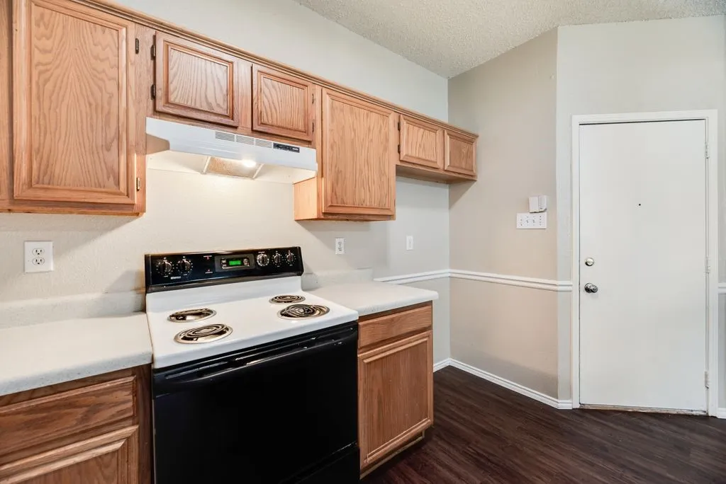 Single Family Residence For Rent in Dallas County , 2729 Bent Brook Drive, Mesquite, Texas 75181, 4 Bedroom, 2 Bathroom, 2 Garage spaces, 1,726 Sqft, built in 1995, mls#21371409, Real Estate Agent in Mesquite, Homes For Rent in Dallas county, Homes For Rent in Mesquite, Realtor in Mesquite Texas, Real Estate Brokerage Independent Realty Texas, Luminita Cordes Realtor