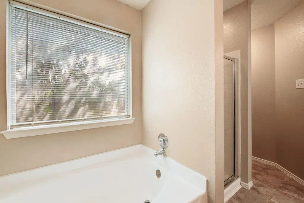 Single Family Residence For Rent in Dallas County , 2729 Bent Brook Drive, Mesquite, Texas 75181, 4 Bedroom, 2 Bathroom, 2 Garage spaces, 1,726 Sqft, built in 1995, mls#21371409, Real Estate Agent in Mesquite, Homes For Rent in Dallas county, Homes For Rent in Mesquite, Realtor in Mesquite Texas, Real Estate Brokerage Independent Realty Texas, Luminita Cordes Realtor