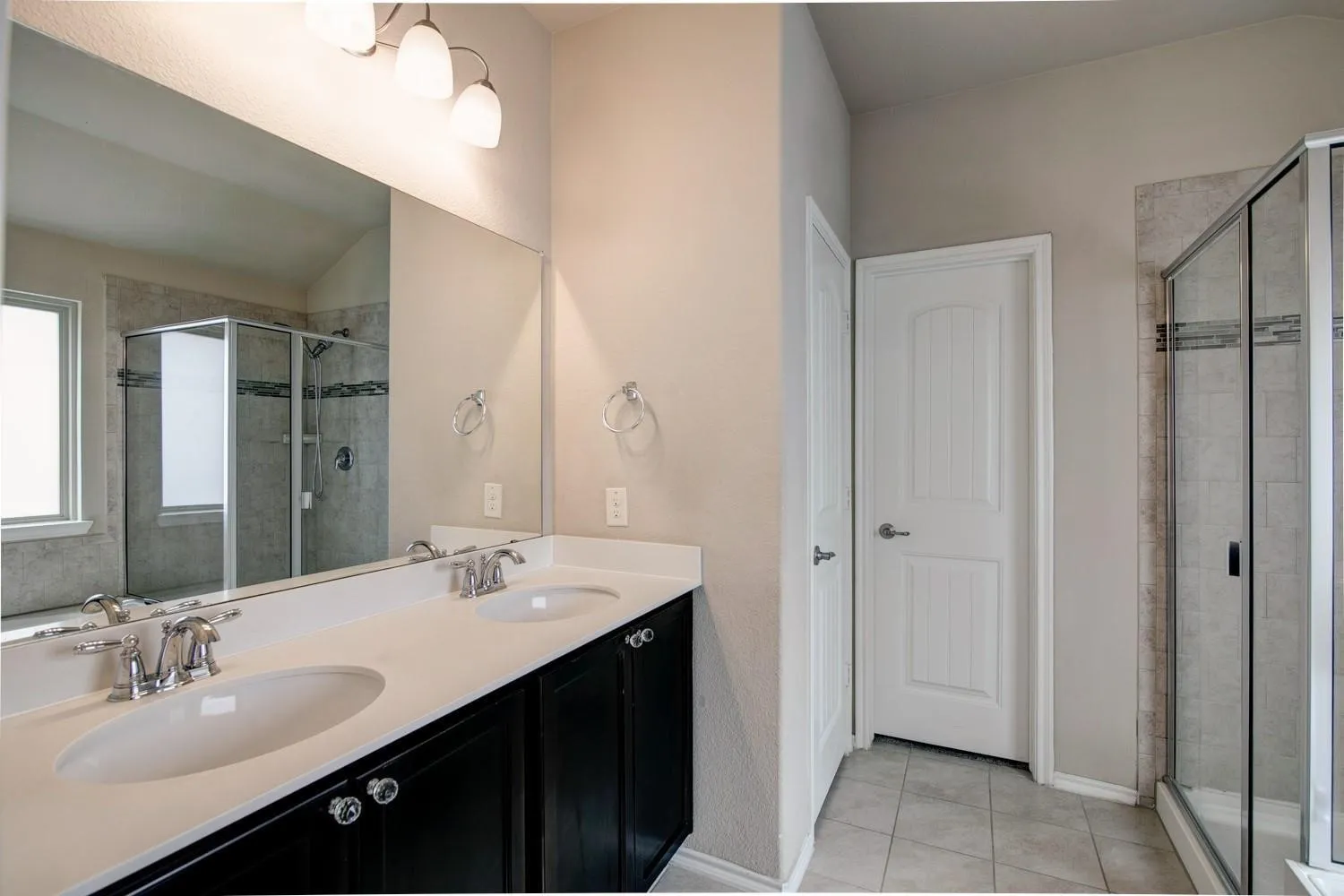 Single Family Residence For Rent in Collin County , 1311 Coleman Drive, Melissa, Texas 75454, 3 Bedroom, 2 Bathroom, 2 Garage spaces, 1,769 Sqft, built in 2015, mls#21371410, Real Estate Agent in Melissa, Homes For Rent in Collin county, Homes For Rent in Melissa, Realtor in Melissa Texas, Real Estate Brokerage Independent Realty Texas, Luminita Cordes Realtor