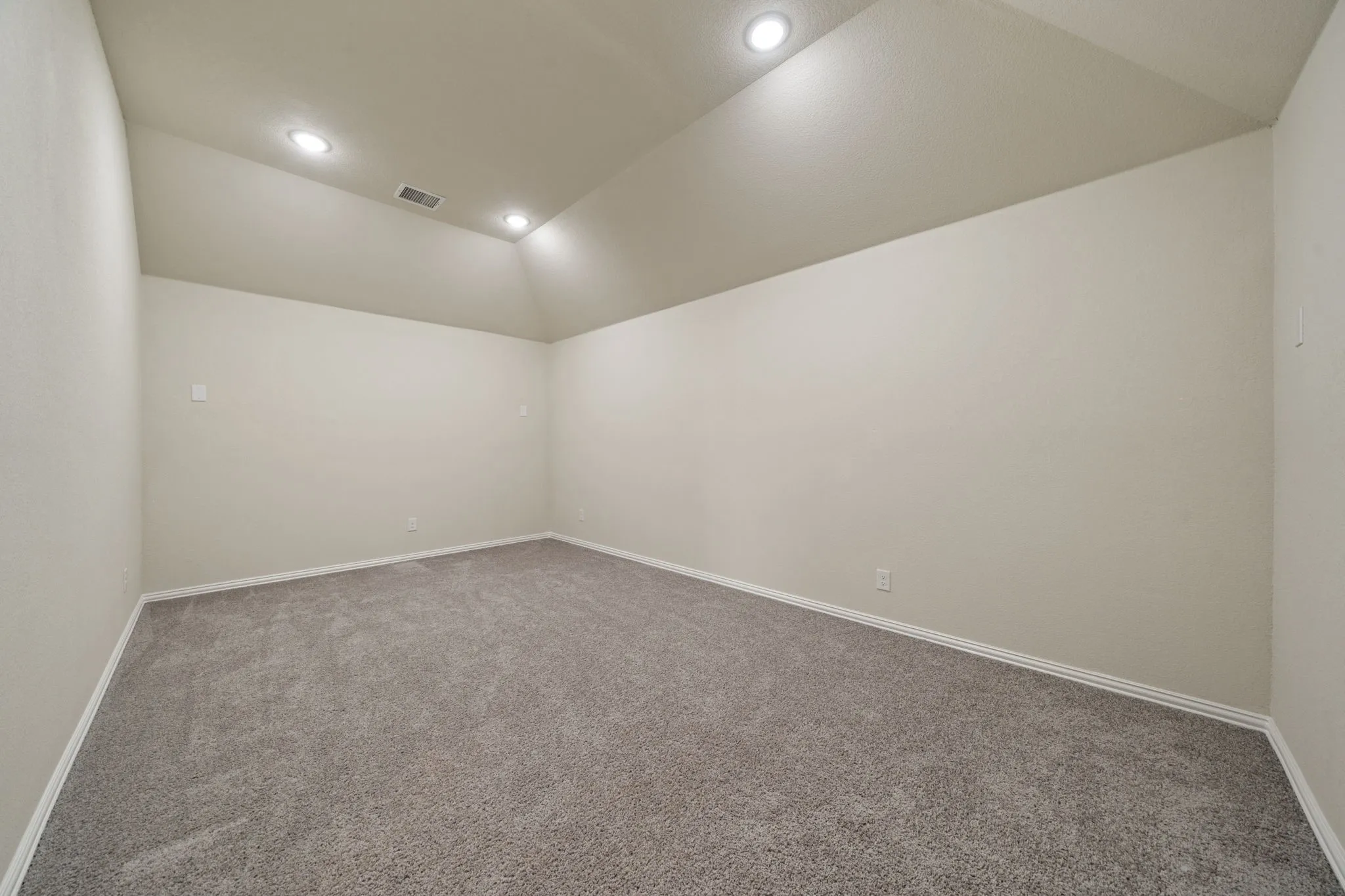 Single Family Residence For Sale in Collin County , 5101 Hertel Court, Mc Kinney, Texas 75071, 4 Bedroom, 3 Bathroom, 2 Garage spaces, 3,015 Sqft, built in 2022, mls#21362203, Real Estate Agent in Mc Kinney, Homes For Sale in Collin county, Homes For Sale in Mc Kinney, Realtor in Mc Kinney Texas, Real Estate Brokerage Independent Realty Texas, Luminita Cordes Realtor