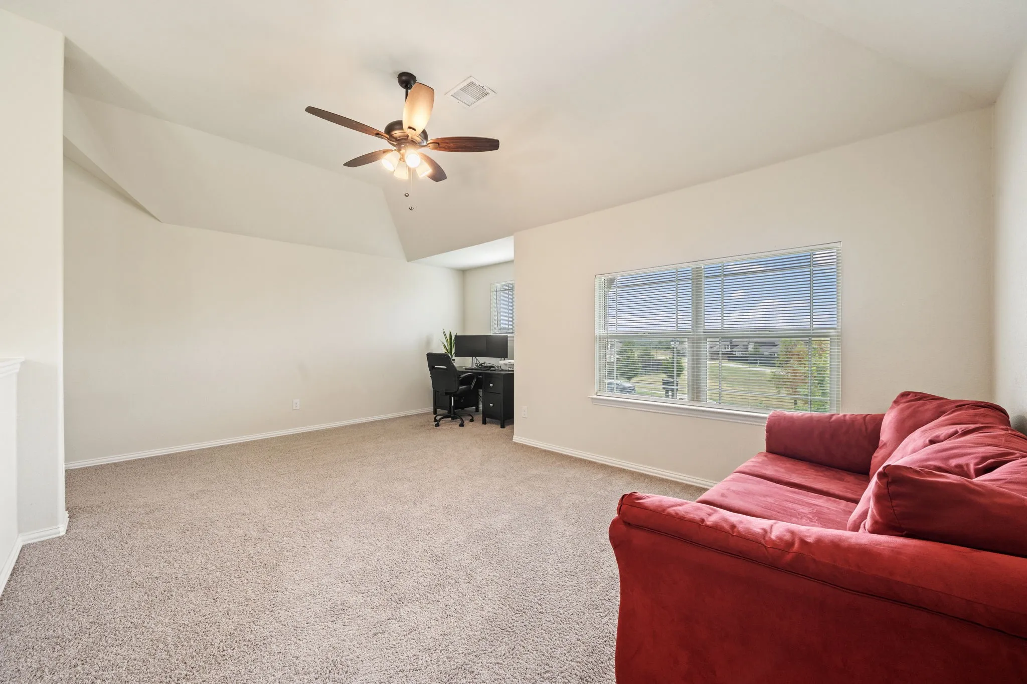 Single Family Residence For Sale in Collin County , 5101 Hertel Court, Mc Kinney, Texas 75071, 4 Bedroom, 3 Bathroom, 2 Garage spaces, 3,015 Sqft, built in 2022, mls#21362203, Real Estate Agent in Mc Kinney, Homes For Sale in Collin county, Homes For Sale in Mc Kinney, Realtor in Mc Kinney Texas, Real Estate Brokerage Independent Realty Texas, Luminita Cordes Realtor