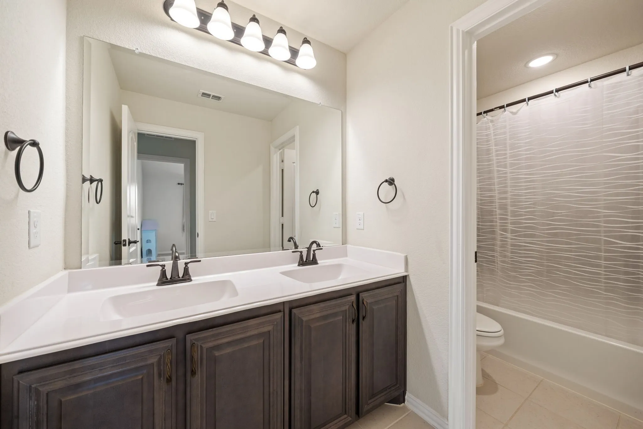 Single Family Residence For Sale in Collin County , 5101 Hertel Court, Mc Kinney, Texas 75071, 4 Bedroom, 3 Bathroom, 2 Garage spaces, 3,015 Sqft, built in 2022, mls#21362203, Real Estate Agent in Mc Kinney, Homes For Sale in Collin county, Homes For Sale in Mc Kinney, Realtor in Mc Kinney Texas, Real Estate Brokerage Independent Realty Texas, Luminita Cordes Realtor