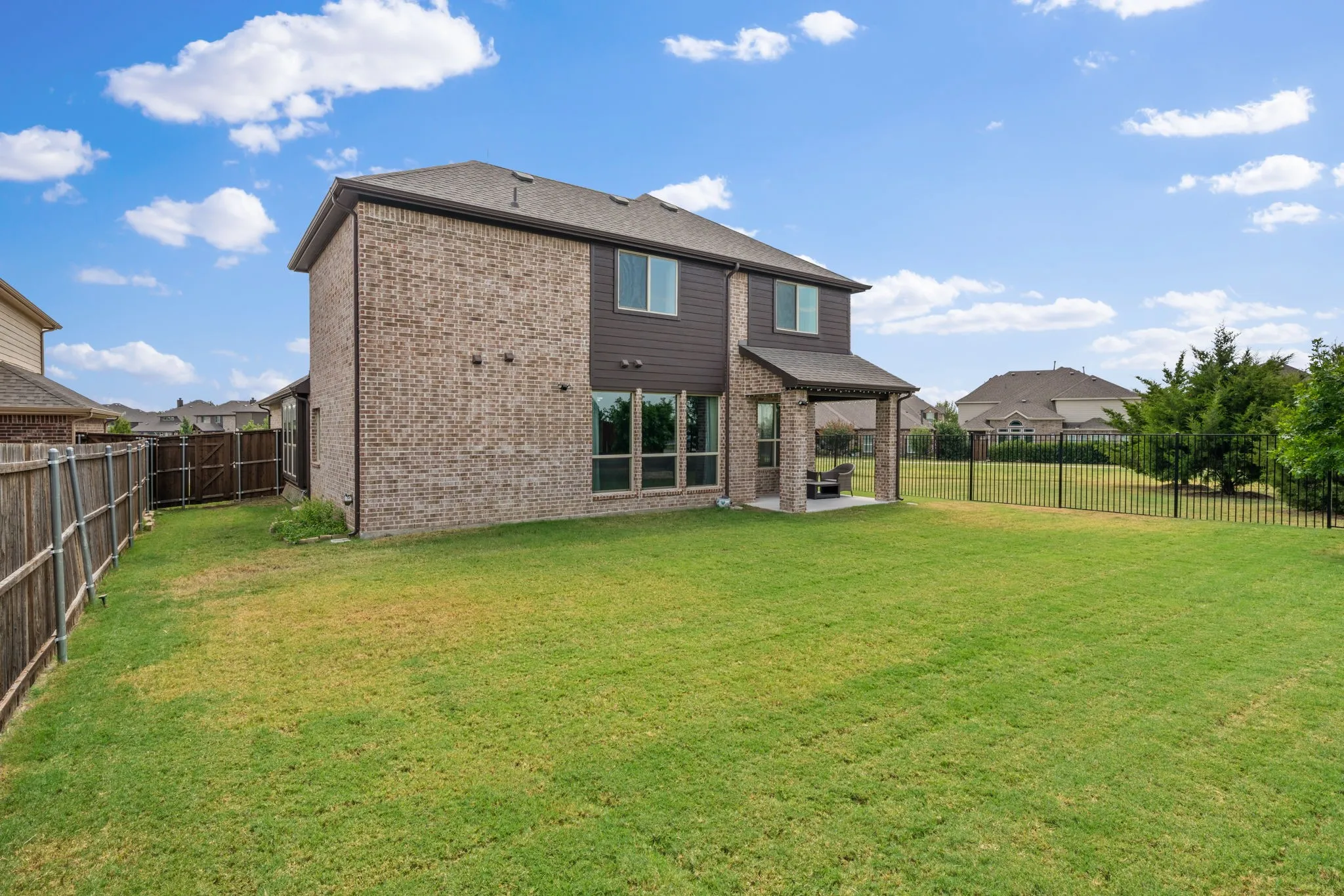 Single Family Residence For Sale in Collin County , 5101 Hertel Court, Mc Kinney, Texas 75071, 4 Bedroom, 3 Bathroom, 2 Garage spaces, 3,015 Sqft, built in 2022, mls#21362203, Real Estate Agent in Mc Kinney, Homes For Sale in Collin county, Homes For Sale in Mc Kinney, Realtor in Mc Kinney Texas, Real Estate Brokerage Independent Realty Texas, Luminita Cordes Realtor