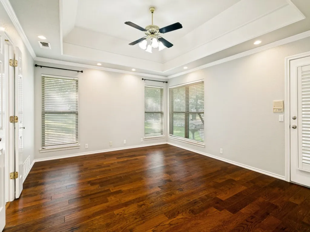 Single Family Residence For Rent in Tarrant County , 10228 Fieldcrest Drive, Benbrook, Texas 76126, 3 Bedroom, 2 Bathroom, 2 Garage spaces, 2,100 Sqft, built in 1987, mls#21368825, Real Estate Agent in Benbrook, Homes For Rent in Tarrant county, Homes For Rent in Benbrook, Realtor in Benbrook Texas, Real Estate Brokerage Independent Realty Texas, Luminita Cordes Realtor