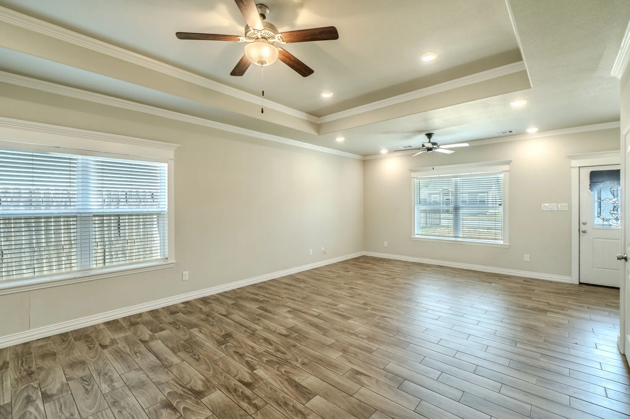 Single Family Residence For Sale in Tarrant County , 2016 Langston Street, Fort Worth, Texas 76105, 3 Bedroom, 2 Bathroom, 2 Garage spaces, 1,600 Sqft, built in 2019, mls#21369019, Real Estate Agent in Fort Worth, Homes For Sale in Tarrant county, Homes For Sale in Fort Worth, Realtor in Fort Worth Texas, Real Estate Brokerage Independent Realty Texas, Luminita Cordes Realtor
