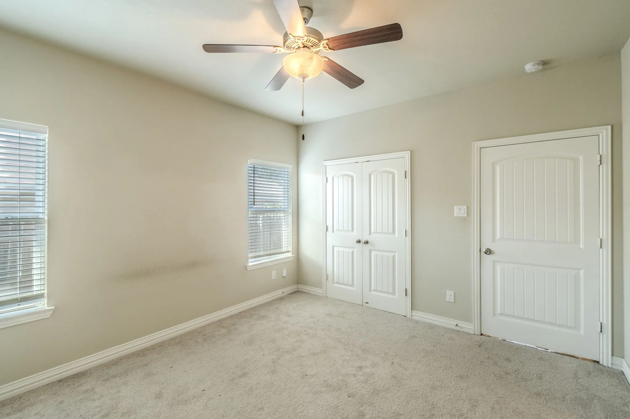 Single Family Residence For Sale in Tarrant County , 2016 Langston Street, Fort Worth, Texas 76105, 3 Bedroom, 2 Bathroom, 2 Garage spaces, 1,600 Sqft, built in 2019, mls#21369019, Real Estate Agent in Fort Worth, Homes For Sale in Tarrant county, Homes For Sale in Fort Worth, Realtor in Fort Worth Texas, Real Estate Brokerage Independent Realty Texas, Luminita Cordes Realtor