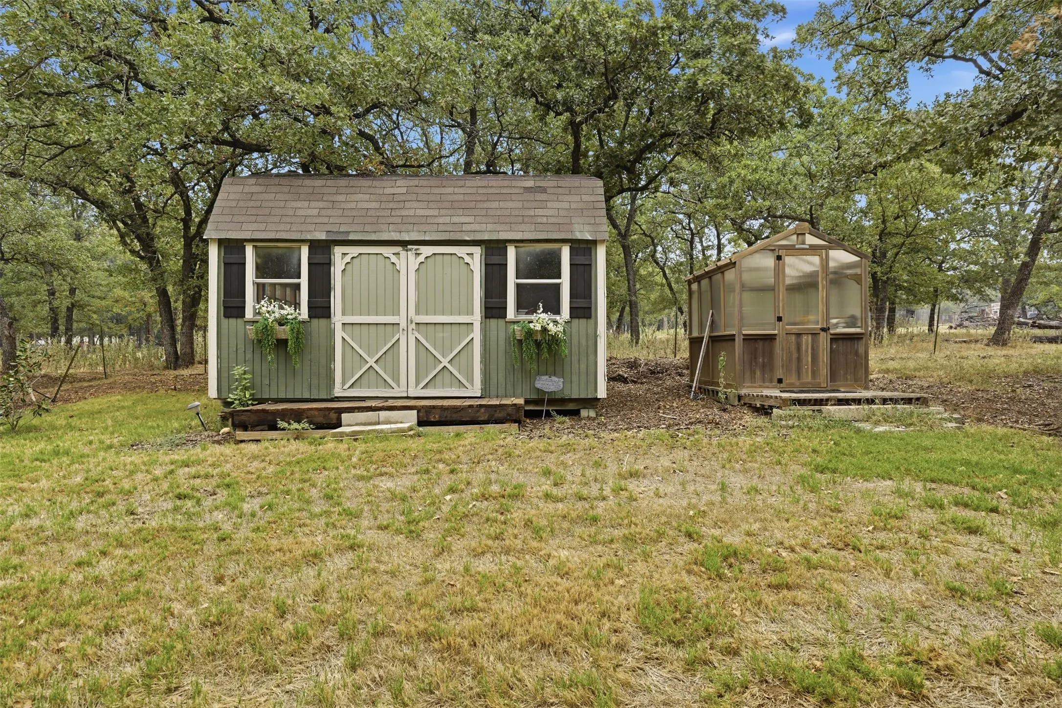 she-shed or could be used as storage