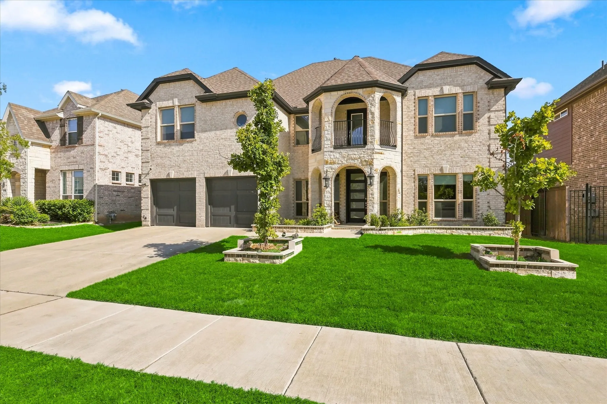 Single Family Residence For Sale in Tarrant County , 524 Long Meadow Drive, Haslet, Texas 76052, 6 Bedroom, 4 Bathroom, 2 Garage spaces, 4,016 Sqft, built in 2021, mls#21368027, Real Estate Agent in Haslet, Homes For Sale in Tarrant county, Homes For Sale in Haslet, Realtor in Haslet Texas, Real Estate Brokerage Independent Realty Texas, Luminita Cordes Realtor