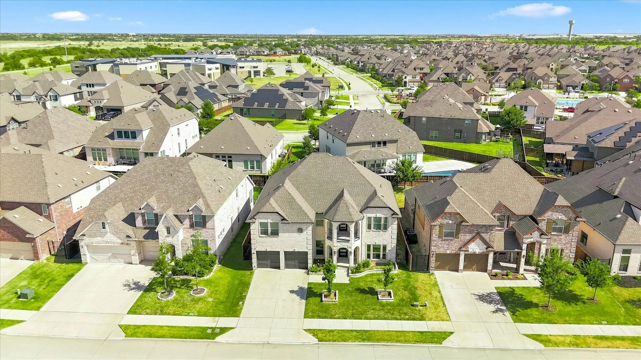 Single Family Residence For Sale in Tarrant County , 524 Long Meadow Drive, Haslet, Texas 76052, 6 Bedroom, 4 Bathroom, 2 Garage spaces, 4,016 Sqft, built in 2021, mls#21368027, Real Estate Agent in Haslet, Homes For Sale in Tarrant county, Homes For Sale in Haslet, Realtor in Haslet Texas, Real Estate Brokerage Independent Realty Texas, Luminita Cordes Realtor