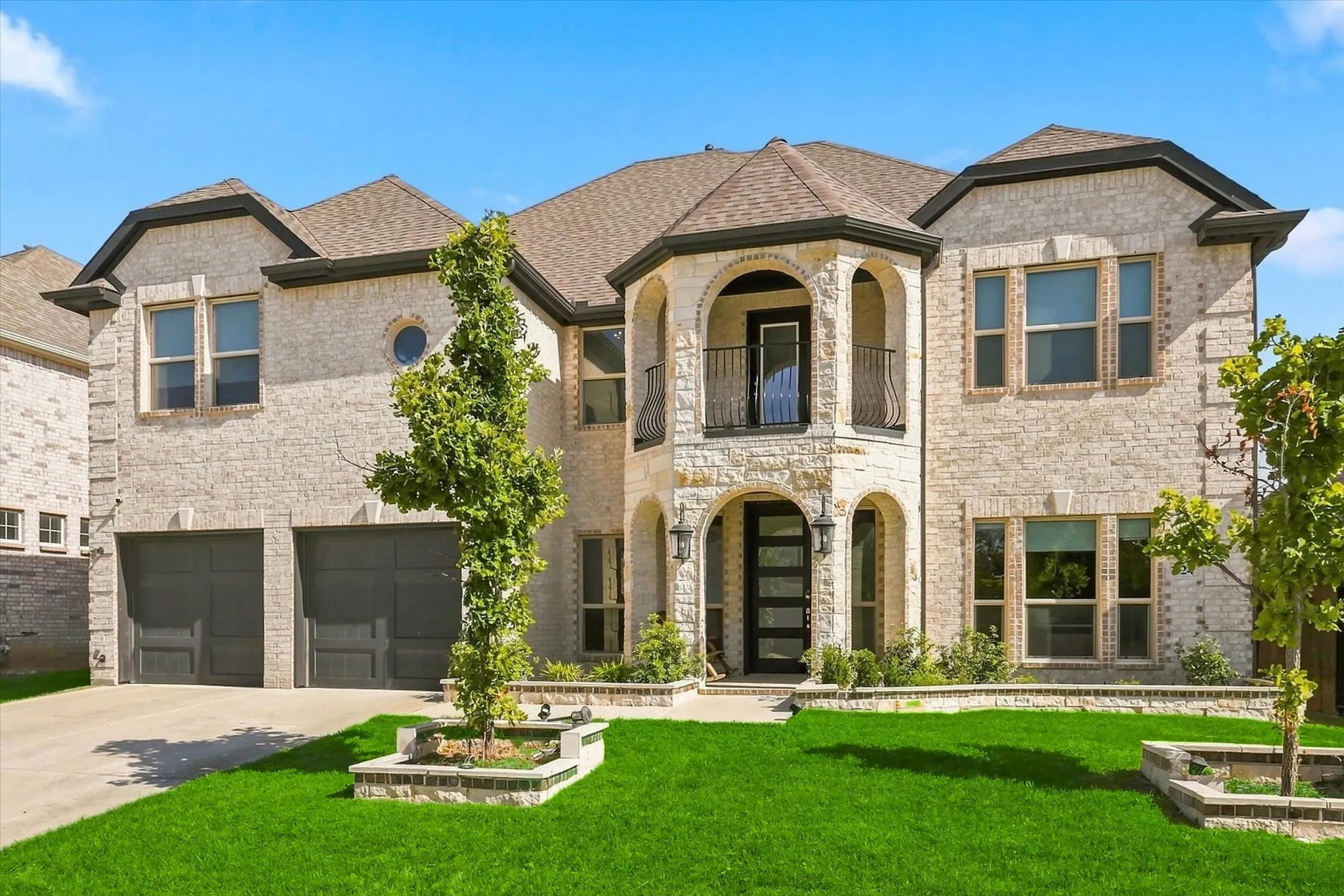 Single Family Residence For Sale in Tarrant County , 524 Long Meadow Drive, Haslet, Texas 76052, 6 Bedroom, 4 Bathroom, 2 Garage spaces, 4,016 Sqft, built in 2021, mls#21368027, Real Estate Agent in Haslet, Homes For Sale in Tarrant county, Homes For Sale in Haslet, Realtor in Haslet Texas, Real Estate Brokerage Independent Realty Texas, Luminita Cordes Realtor