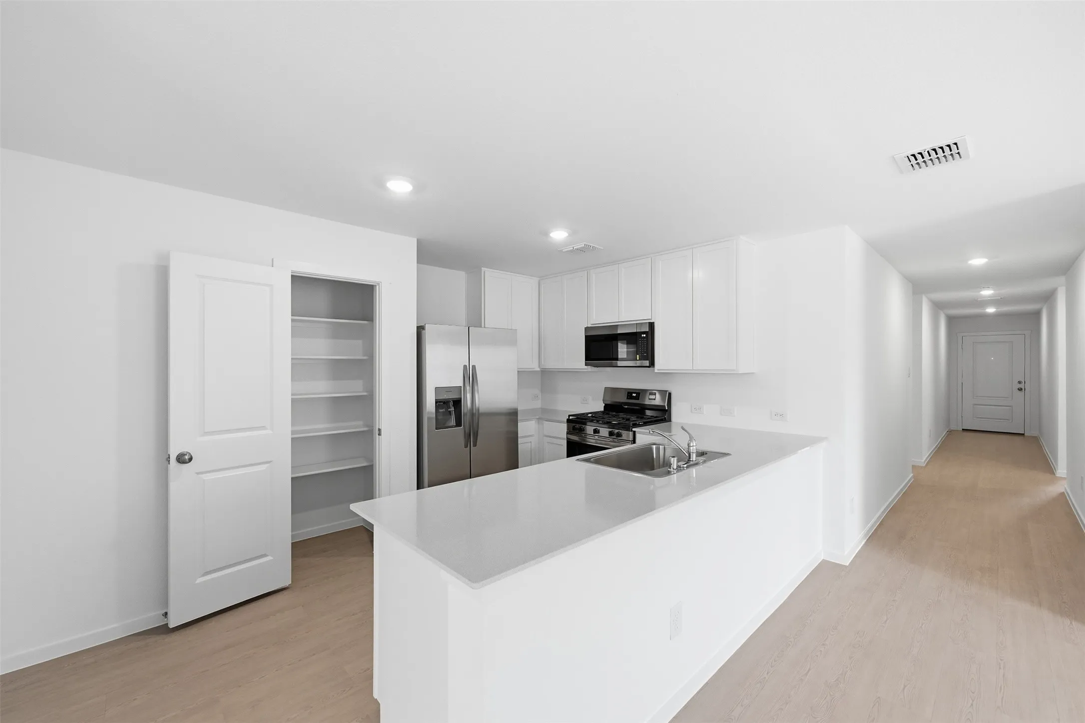 Single Family Residence For Rent in Tarrant County , 10740 Gun Barrel Street, Fort Worth, Texas 76108, 4 Bedroom, 2 Bathroom, 2 Garage spaces, 1,667 Sqft, built in 2026, mls#21371012, Real Estate Agent in Fort Worth, Homes For Rent in Tarrant county, Homes For Rent in Fort Worth, Realtor in Fort Worth Texas, Real Estate Brokerage Independent Realty Texas, Luminita Cordes Realtor