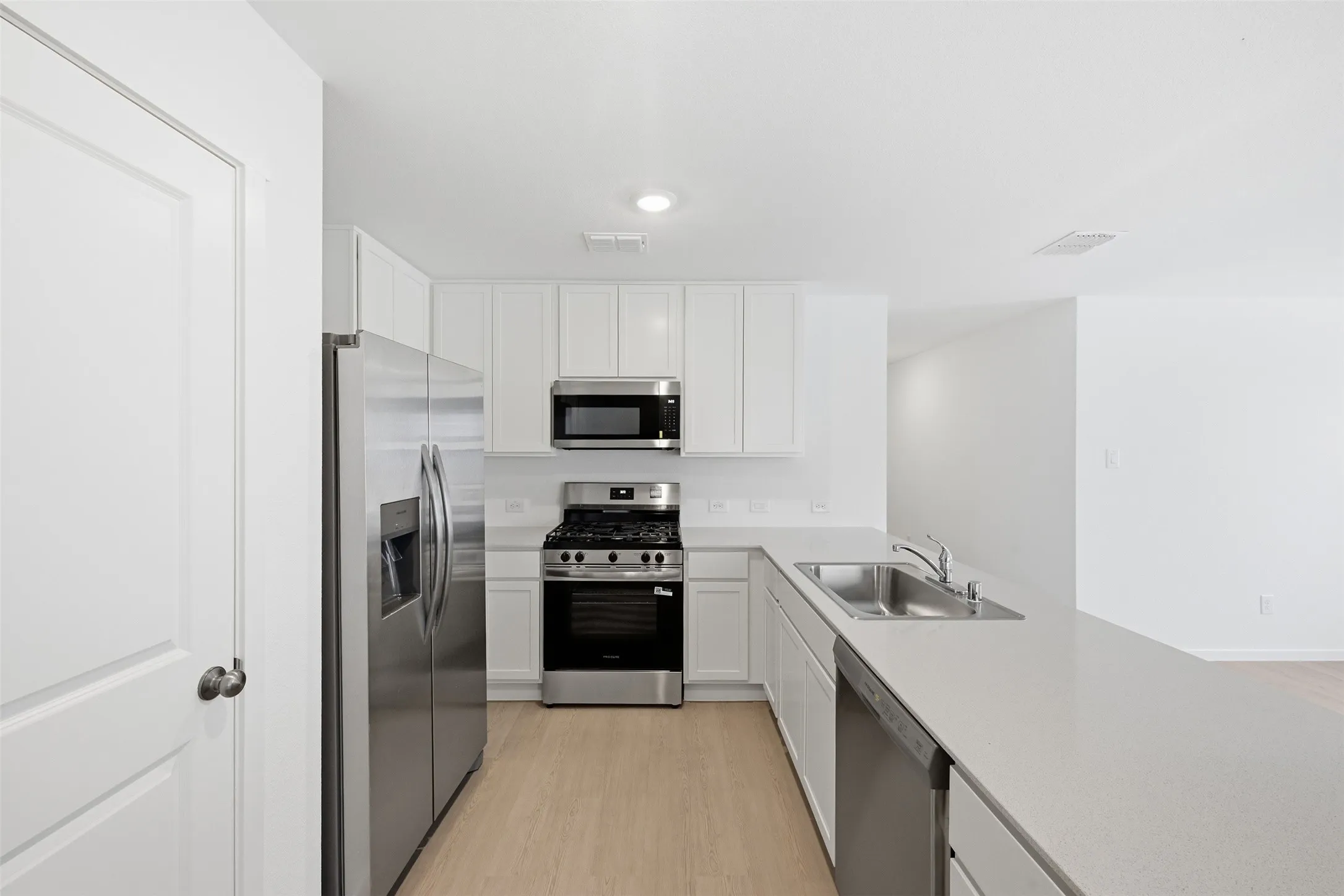 Single Family Residence For Rent in Tarrant County , 10740 Gun Barrel Street, Fort Worth, Texas 76108, 4 Bedroom, 2 Bathroom, 2 Garage spaces, 1,667 Sqft, built in 2026, mls#21371012, Real Estate Agent in Fort Worth, Homes For Rent in Tarrant county, Homes For Rent in Fort Worth, Realtor in Fort Worth Texas, Real Estate Brokerage Independent Realty Texas, Luminita Cordes Realtor