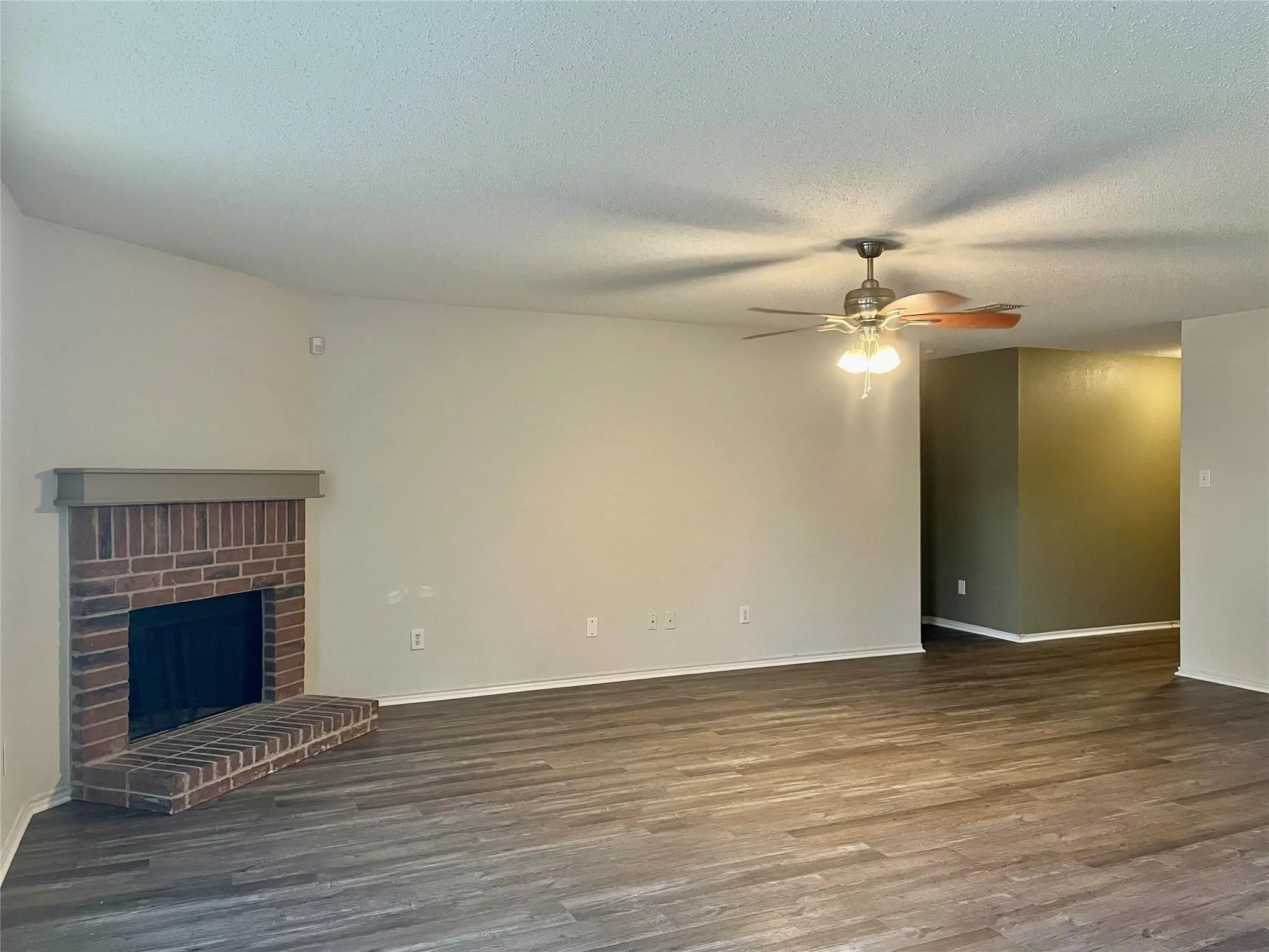 Single Family Residence For Rent in Collin County , 3704 Mariner Street, Mc Kinney, Texas 75070, 3 Bedroom, 2 Bathroom, 2 Garage spaces, 1,609 Sqft, built in 2004, mls#21371431, Real Estate Agent in Mc Kinney, Homes For Rent in Collin county, Homes For Rent in Mc Kinney, Realtor in Mc Kinney Texas, Real Estate Brokerage Independent Realty Texas, Luminita Cordes Realtor