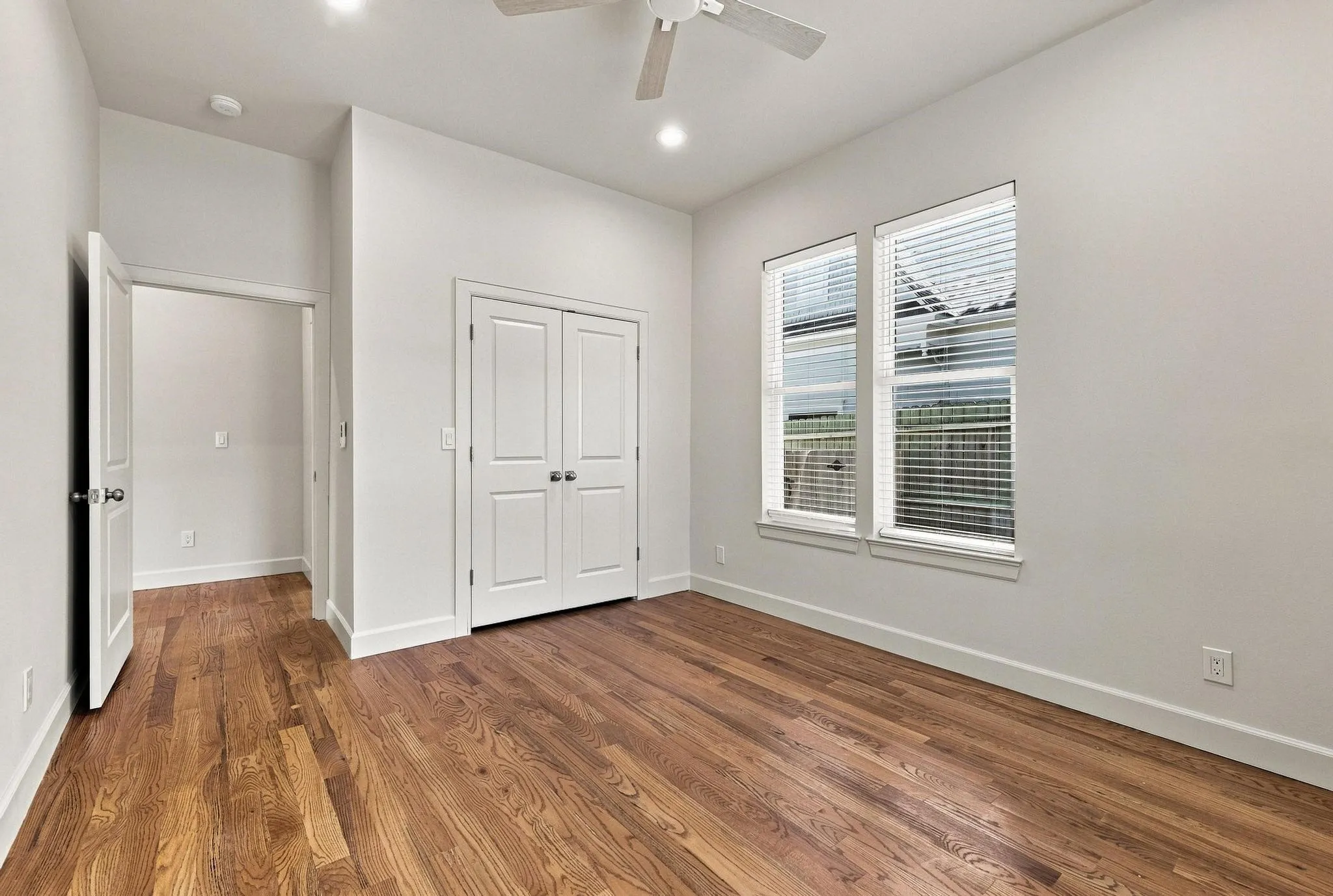 Single Family Residence For Sale in Grayson County , 308 N 5th Avenue, Denison, Texas 75021, 3 Bedroom, 2 Bathroom, 1 Garage spaces, 1,408 Sqft, built in 1920, mls#21367850, Real Estate Agent in Denison, Homes For Sale in Grayson county, Homes For Sale in Denison, Realtor in Denison Texas, Real Estate Brokerage Independent Realty Texas, Luminita Cordes Realtor