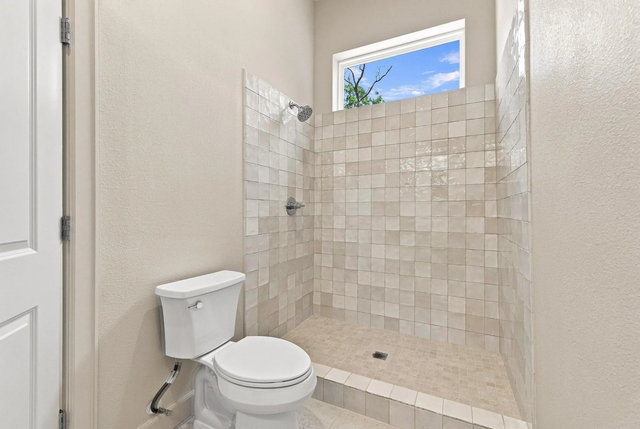 Single Family Residence For Sale in Grayson County , 308 N 5th Avenue, Denison, Texas 75021, 3 Bedroom, 2 Bathroom, 1 Garage spaces, 1,408 Sqft, built in 1920, mls#21367850, Real Estate Agent in Denison, Homes For Sale in Grayson county, Homes For Sale in Denison, Realtor in Denison Texas, Real Estate Brokerage Independent Realty Texas, Luminita Cordes Realtor