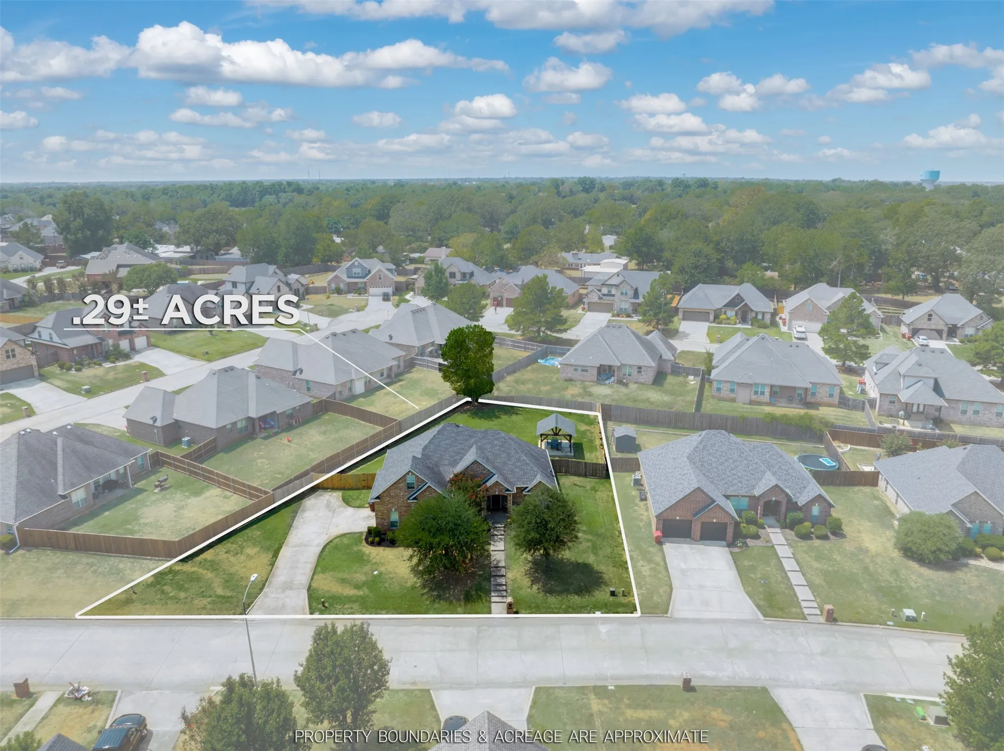 Single Family Residence For Sale in Lamar County , 1025 Braydan, Reno, Texas 75462, 4 Bedroom, 2 Bathroom, 2 Garage spaces, 2,010 Sqft, built in 2013, mls#21371403, Real Estate Agent in Reno, Homes For Sale in Lamar county, Homes For Sale in Reno, Realtor in Reno Texas, Real Estate Brokerage Independent Realty Texas, Luminita Cordes Realtor