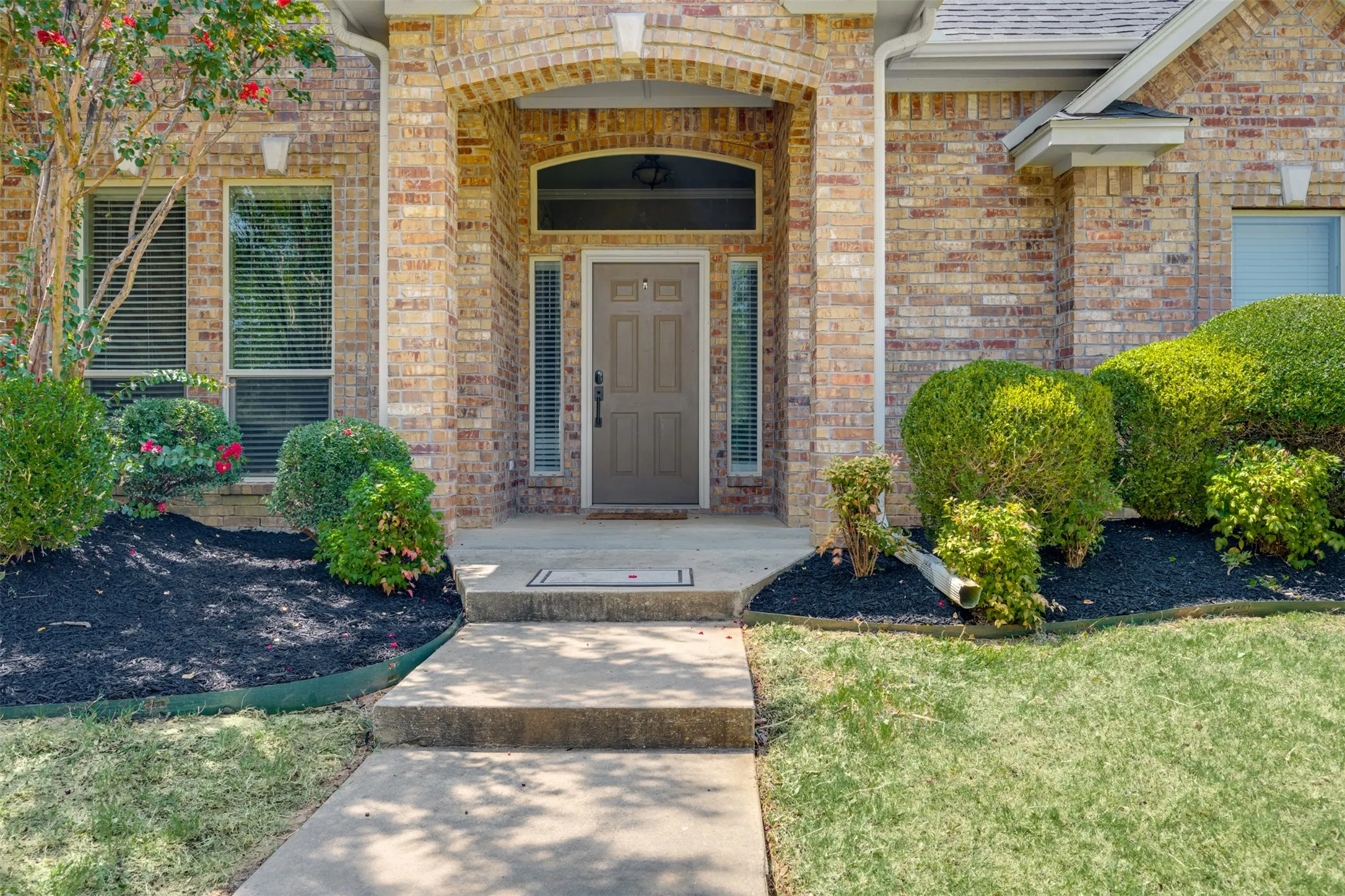Single Family Residence For Sale in Lamar County , 1025 Braydan, Reno, Texas 75462, 4 Bedroom, 2 Bathroom, 2 Garage spaces, 2,010 Sqft, built in 2013, mls#21371403, Real Estate Agent in Reno, Homes For Sale in Lamar county, Homes For Sale in Reno, Realtor in Reno Texas, Real Estate Brokerage Independent Realty Texas, Luminita Cordes Realtor