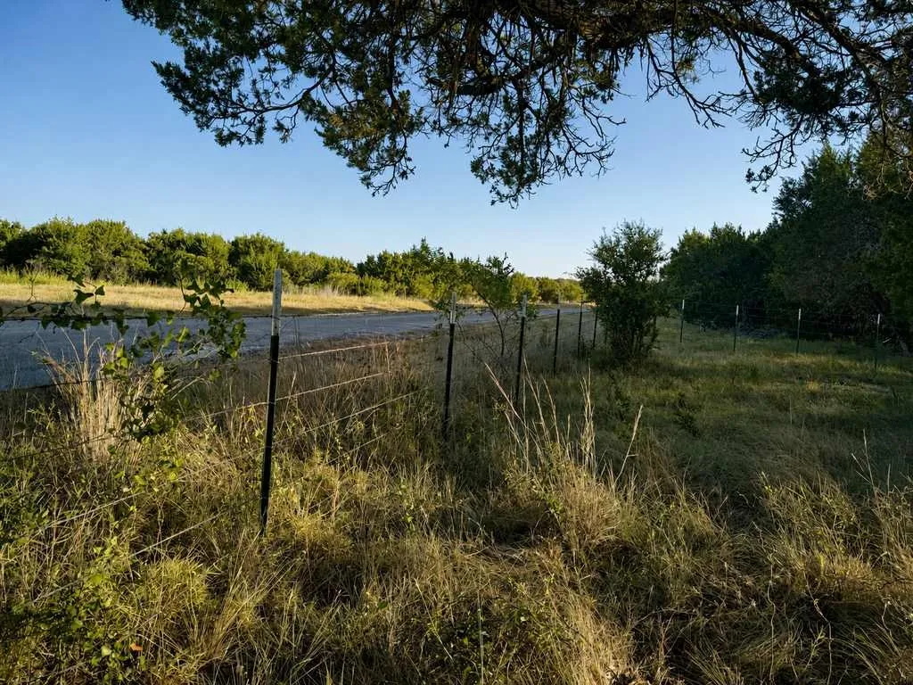 Single Family Residence For Sale in Coryell County , 1098 Winter Road, Gatesville, Texas 76528, 2 Bedroom, 1 Bathroom, Garage spaces, 596 Sqft, built in 2016, mls#21369890, Real Estate Agent in Gatesville, Homes For Sale in Coryell county, Homes For Sale in Gatesville, Realtor in Gatesville Texas, Real Estate Brokerage Independent Realty Texas, Luminita Cordes Realtor