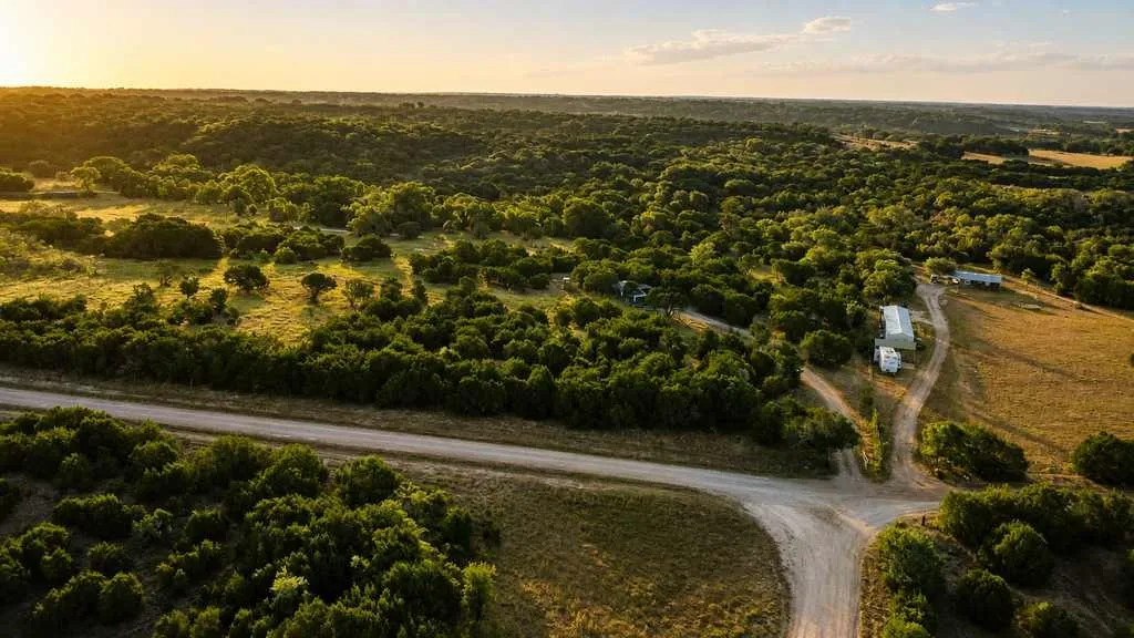 Single Family Residence For Sale in Coryell County , 1098 Winter Road, Gatesville, Texas 76528, 2 Bedroom, 1 Bathroom, Garage spaces, 596 Sqft, built in 2016, mls#21369890, Real Estate Agent in Gatesville, Homes For Sale in Coryell county, Homes For Sale in Gatesville, Realtor in Gatesville Texas, Real Estate Brokerage Independent Realty Texas, Luminita Cordes Realtor