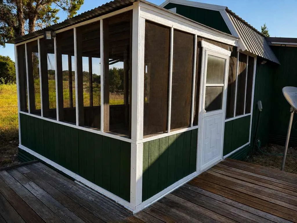 Single Family Residence For Sale in Coryell County , 1098 Winter Road, Gatesville, Texas 76528, 2 Bedroom, 1 Bathroom, Garage spaces, 596 Sqft, built in 2016, mls#21369890, Real Estate Agent in Gatesville, Homes For Sale in Coryell county, Homes For Sale in Gatesville, Realtor in Gatesville Texas, Real Estate Brokerage Independent Realty Texas, Luminita Cordes Realtor