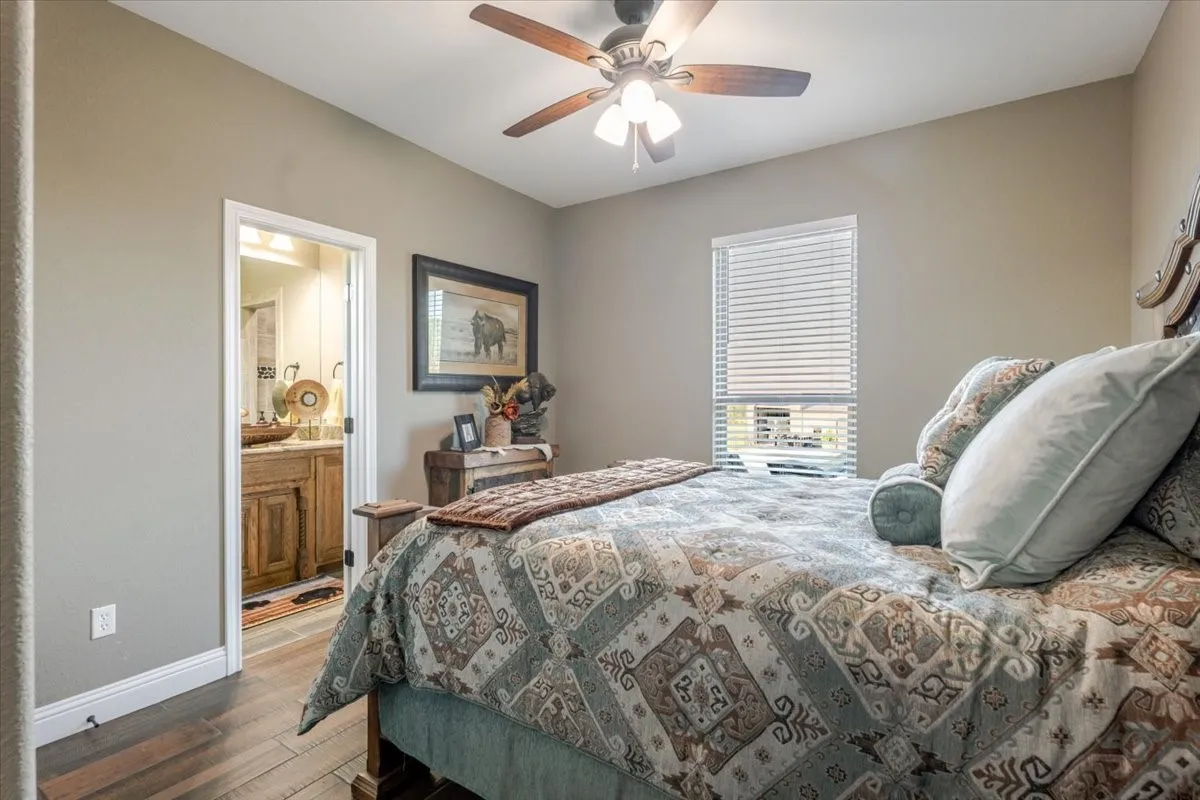 Single Family Residence For Sale in Parker County , 10106 Prather Road, Springtown, Texas 76082, 4 Bedroom, 5 Bathroom, 3 Garage spaces, 3,348 Sqft, built in 2018, mls#21369961, Real Estate Agent in Springtown, Homes For Sale in Parker county, Homes For Sale in Springtown, Realtor in Springtown Texas, Real Estate Brokerage Independent Realty Texas, Luminita Cordes Realtor