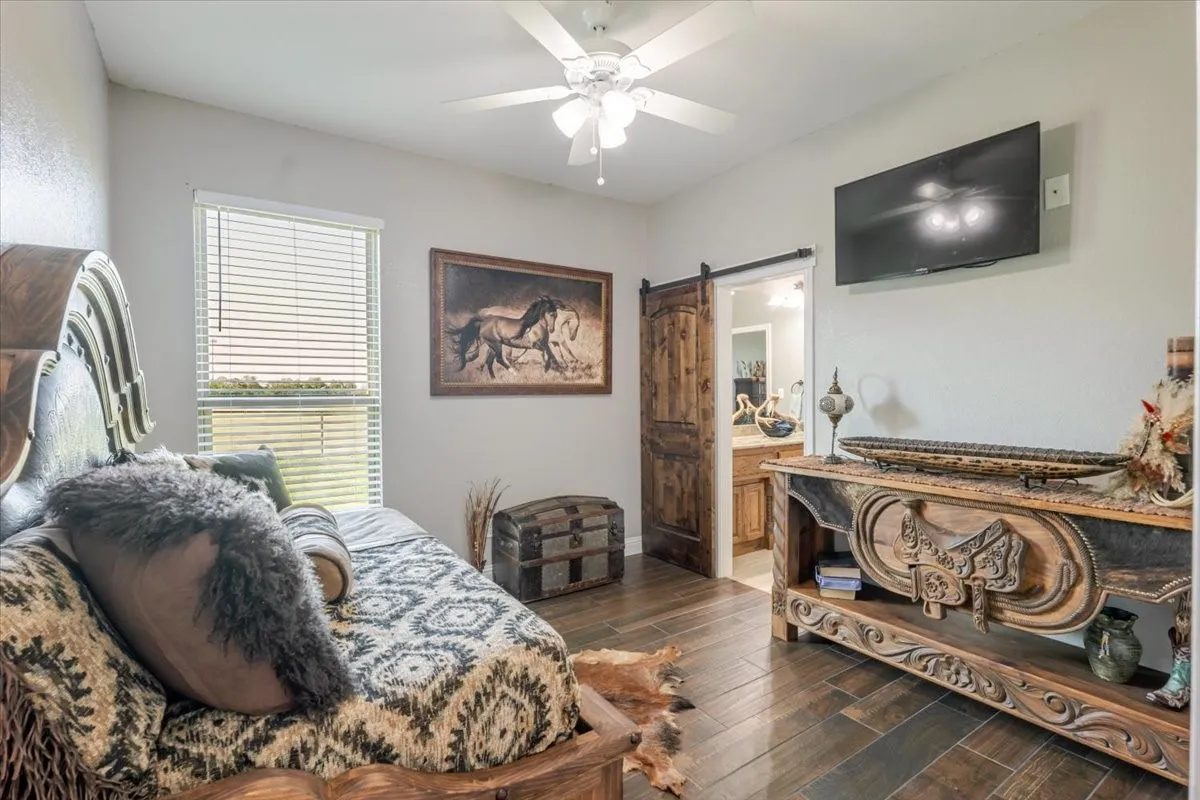 Single Family Residence For Sale in Parker County , 10106 Prather Road, Springtown, Texas 76082, 4 Bedroom, 5 Bathroom, 3 Garage spaces, 3,348 Sqft, built in 2018, mls#21369961, Real Estate Agent in Springtown, Homes For Sale in Parker county, Homes For Sale in Springtown, Realtor in Springtown Texas, Real Estate Brokerage Independent Realty Texas, Luminita Cordes Realtor