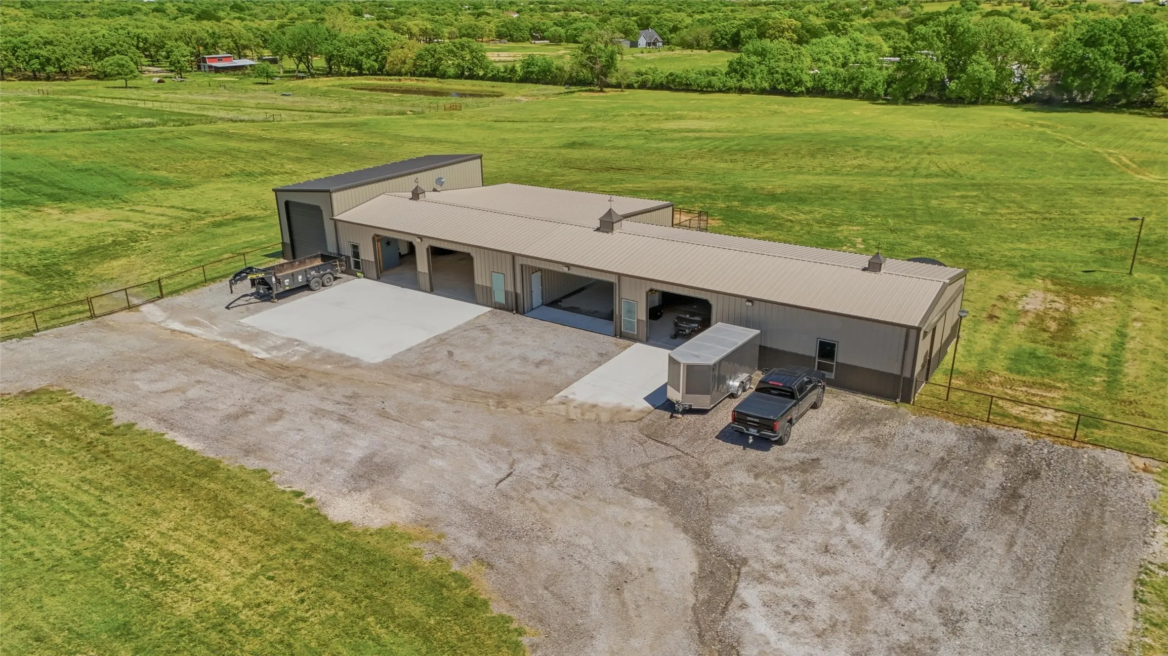 Single Family Residence For Sale in Parker County , 10106 Prather Road, Springtown, Texas 76082, 4 Bedroom, 5 Bathroom, 3 Garage spaces, 3,348 Sqft, built in 2018, mls#21369961, Real Estate Agent in Springtown, Homes For Sale in Parker county, Homes For Sale in Springtown, Realtor in Springtown Texas, Real Estate Brokerage Independent Realty Texas, Luminita Cordes Realtor