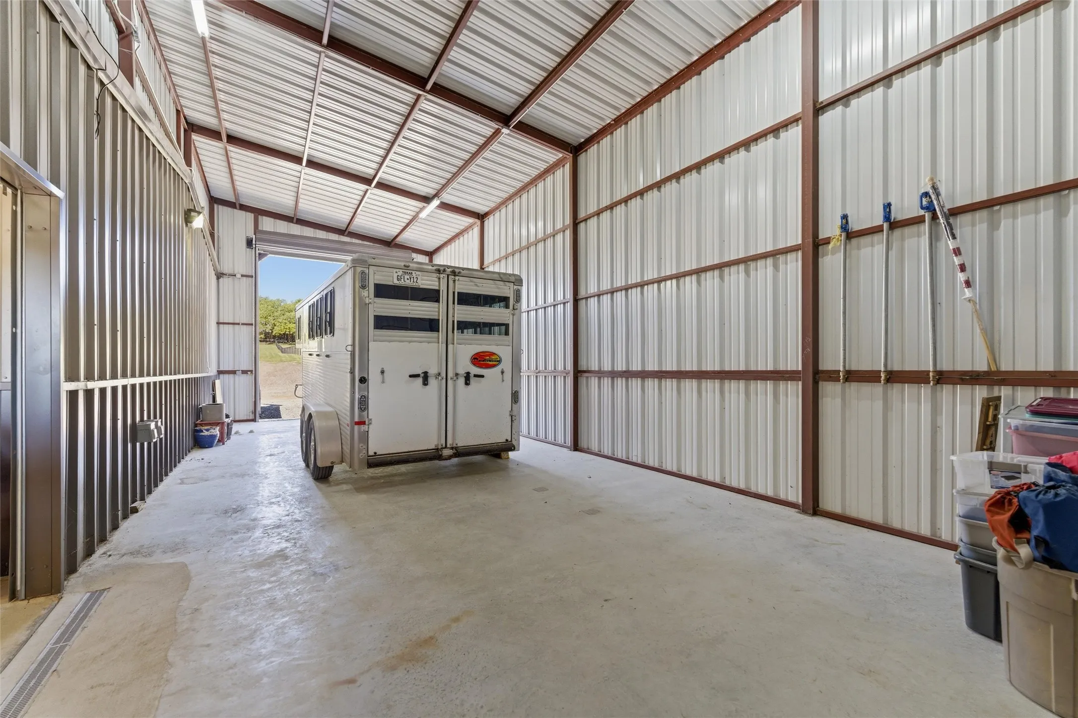 Single Family Residence For Sale in Parker County , 10106 Prather Road, Springtown, Texas 76082, 4 Bedroom, 5 Bathroom, 3 Garage spaces, 3,348 Sqft, built in 2018, mls#21369961, Real Estate Agent in Springtown, Homes For Sale in Parker county, Homes For Sale in Springtown, Realtor in Springtown Texas, Real Estate Brokerage Independent Realty Texas, Luminita Cordes Realtor
