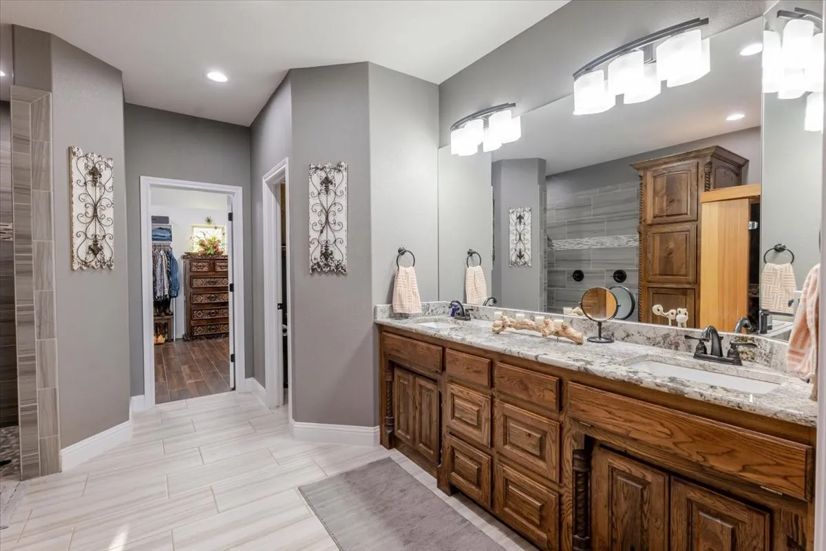 Single Family Residence For Sale in Parker County , 10106 Prather Road, Springtown, Texas 76082, 4 Bedroom, 5 Bathroom, 3 Garage spaces, 3,348 Sqft, built in 2018, mls#21369961, Real Estate Agent in Springtown, Homes For Sale in Parker county, Homes For Sale in Springtown, Realtor in Springtown Texas, Real Estate Brokerage Independent Realty Texas, Luminita Cordes Realtor