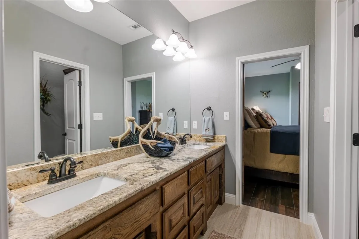 Single Family Residence For Sale in Parker County , 10106 Prather Road, Springtown, Texas 76082, 4 Bedroom, 5 Bathroom, 3 Garage spaces, 3,348 Sqft, built in 2018, mls#21369961, Real Estate Agent in Springtown, Homes For Sale in Parker county, Homes For Sale in Springtown, Realtor in Springtown Texas, Real Estate Brokerage Independent Realty Texas, Luminita Cordes Realtor