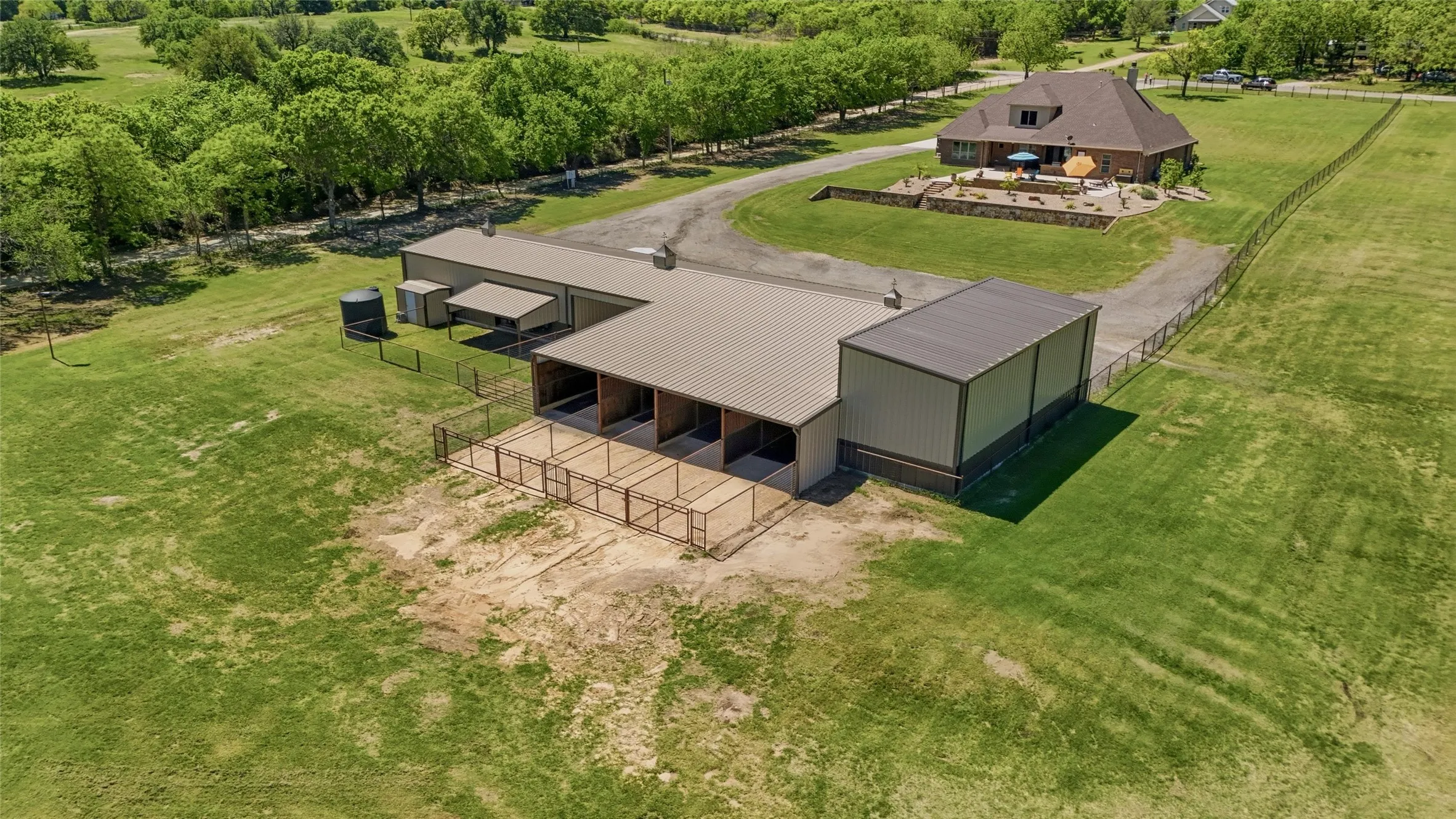 Single Family Residence For Sale in Parker County , 10106 Prather Road, Springtown, Texas 76082, 4 Bedroom, 5 Bathroom, 3 Garage spaces, 3,348 Sqft, built in 2018, mls#21369961, Real Estate Agent in Springtown, Homes For Sale in Parker county, Homes For Sale in Springtown, Realtor in Springtown Texas, Real Estate Brokerage Independent Realty Texas, Luminita Cordes Realtor