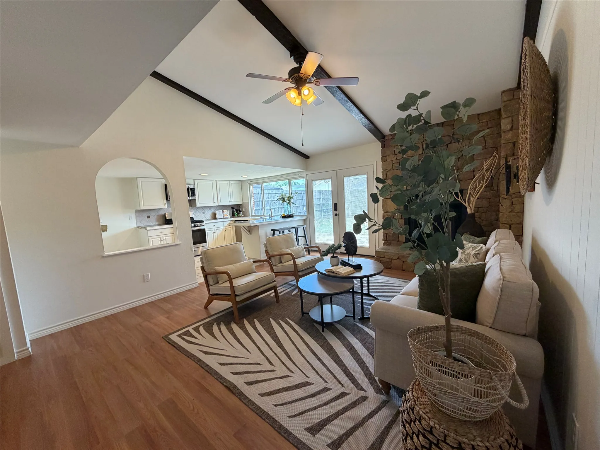 Single Family Residence For Sale in Denton County , 1332 Cherry Hill Lane, Lewisville, Texas 75067, 4 Bedroom, 2 Bathroom, 2 Garage spaces, 1,528 Sqft, built in 1972, mls#21371382, Real Estate Agent in Lewisville, Homes For Sale in Denton county, Homes For Sale in Lewisville, Realtor in Lewisville Texas, Real Estate Brokerage Independent Realty Texas, Luminita Cordes Realtor