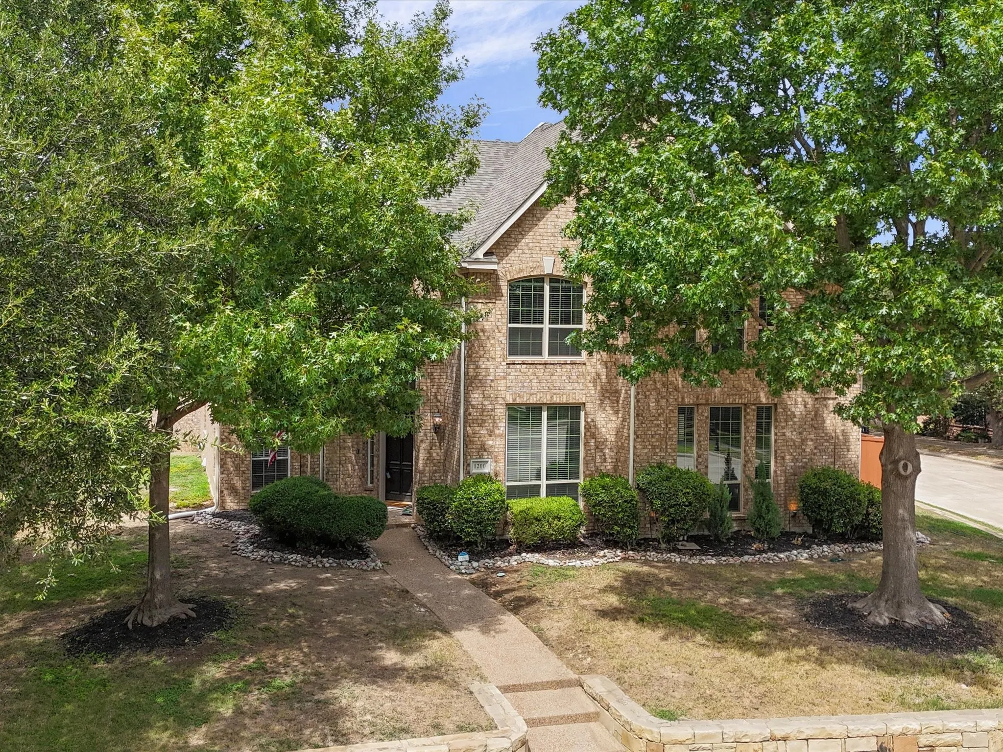 Single Family Residence For Sale in Collin County , 1200 Wills Point Drive, Allen, Texas 75013, 4 Bedroom, 4 Bathroom, 3 Garage spaces, 2,952 Sqft, built in 1997, mls#21370837, Real Estate Agent in Allen, Homes For Sale in Collin county, Homes For Sale in Allen, Realtor in Allen Texas, Real Estate Brokerage Independent Realty Texas, Luminita Cordes Realtor