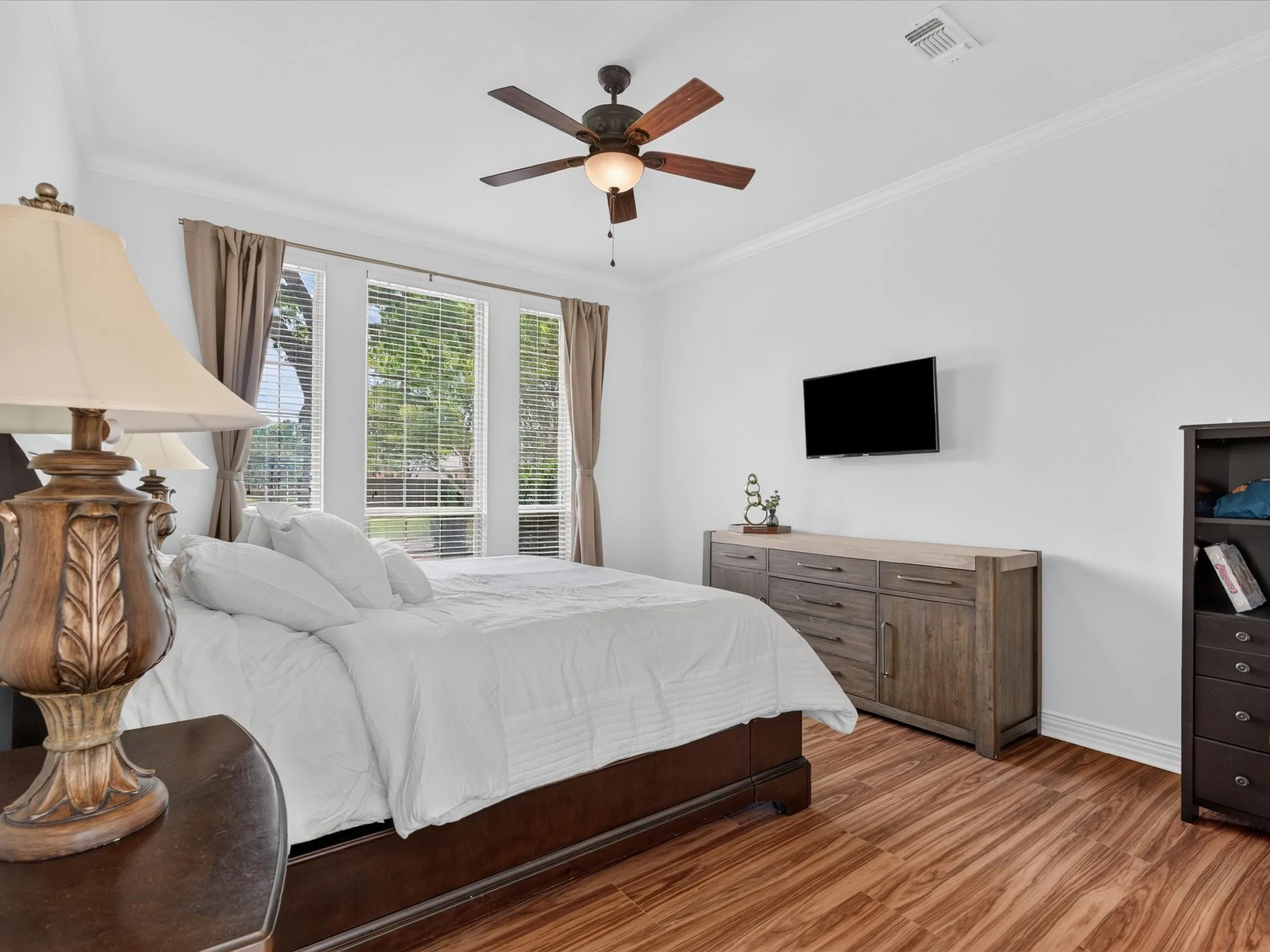 Single Family Residence For Sale in Collin County , 1200 Wills Point Drive, Allen, Texas 75013, 4 Bedroom, 4 Bathroom, 3 Garage spaces, 2,952 Sqft, built in 1997, mls#21370837, Real Estate Agent in Allen, Homes For Sale in Collin county, Homes For Sale in Allen, Realtor in Allen Texas, Real Estate Brokerage Independent Realty Texas, Luminita Cordes Realtor
