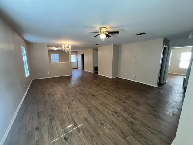Single Family Residence For Rent in Tarrant County , 1060 Mosaic Drive, Fort Worth, Texas 76179, 3 Bedroom, 2 Bathroom, 2 Garage spaces, 1,714 Sqft, built in 2006, mls#21371438, Real Estate Agent in Fort Worth, Homes For Rent in Tarrant county, Homes For Rent in Fort Worth, Realtor in Fort Worth Texas, Real Estate Brokerage Independent Realty Texas, Luminita Cordes Realtor