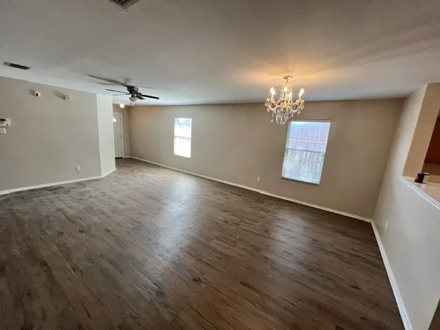 Single Family Residence For Rent in Tarrant County , 1060 Mosaic Drive, Fort Worth, Texas 76179, 3 Bedroom, 2 Bathroom, 2 Garage spaces, 1,714 Sqft, built in 2006, mls#21371438, Real Estate Agent in Fort Worth, Homes For Rent in Tarrant county, Homes For Rent in Fort Worth, Realtor in Fort Worth Texas, Real Estate Brokerage Independent Realty Texas, Luminita Cordes Realtor