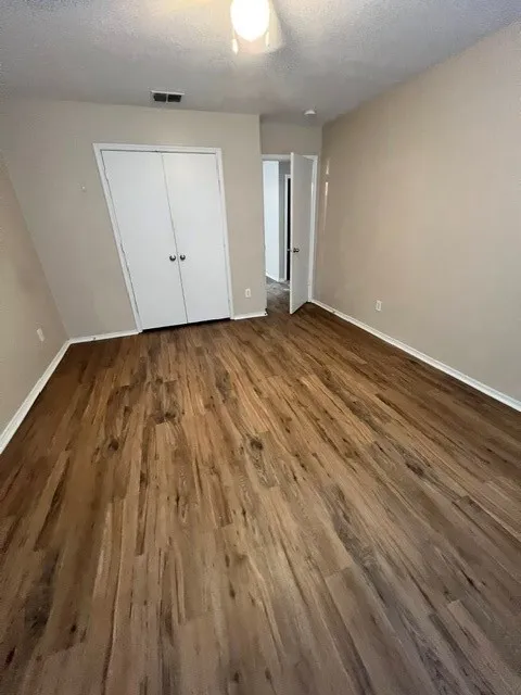 Single Family Residence For Rent in Tarrant County , 1060 Mosaic Drive, Fort Worth, Texas 76179, 3 Bedroom, 2 Bathroom, 2 Garage spaces, 1,714 Sqft, built in 2006, mls#21371438, Real Estate Agent in Fort Worth, Homes For Rent in Tarrant county, Homes For Rent in Fort Worth, Realtor in Fort Worth Texas, Real Estate Brokerage Independent Realty Texas, Luminita Cordes Realtor