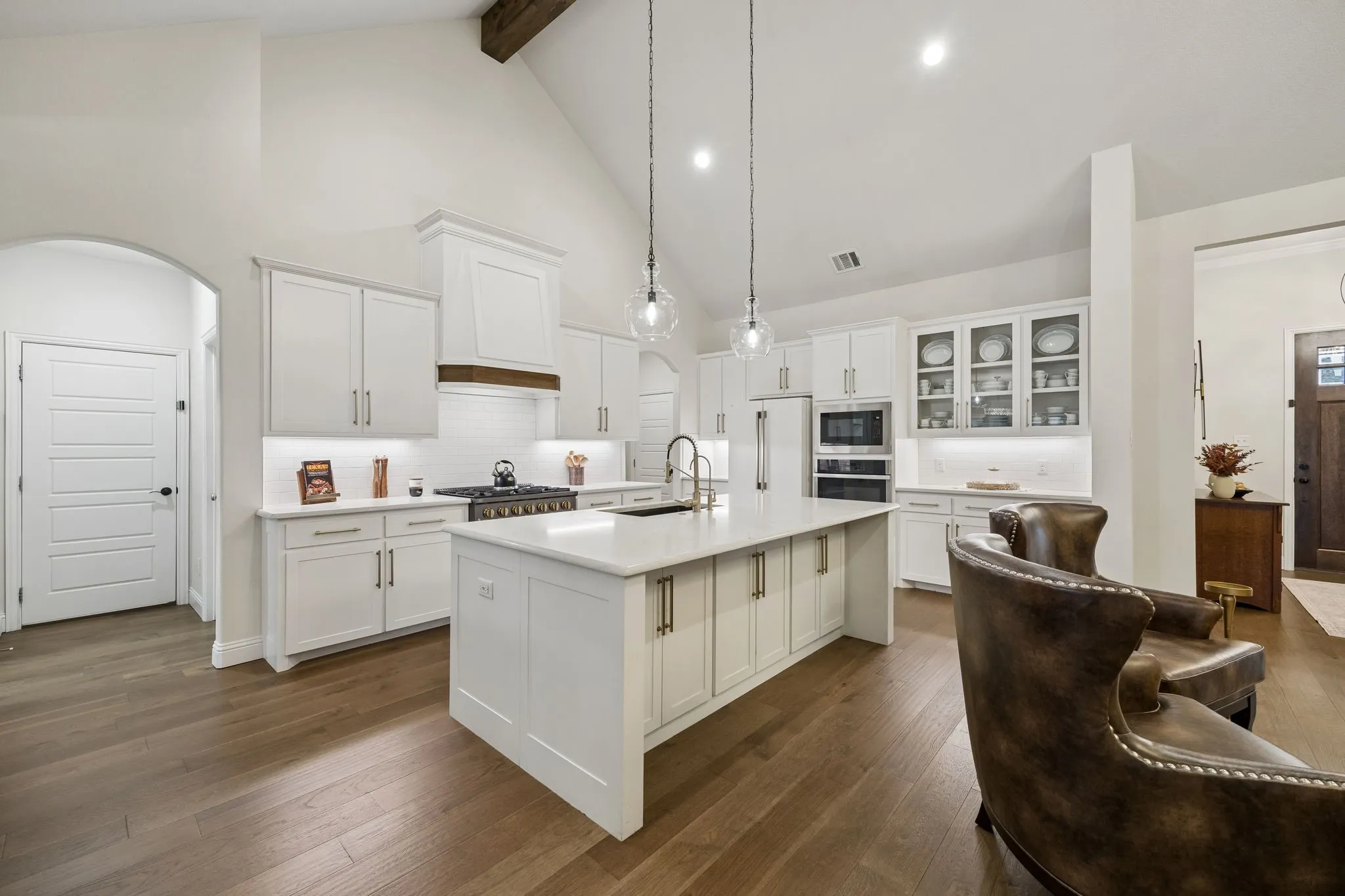 Single Family Residence For Sale in Denton County , 14816 Gentle Dove Street, Justin, Texas 76247, 4 Bedroom, 3 Bathroom, 3 Garage spaces, 2,418 Sqft, built in 2020, mls#21370357, Real Estate Agent in Justin, Homes For Sale in Denton county, Homes For Sale in Justin, Realtor in Justin Texas, Real Estate Brokerage Independent Realty Texas, Luminita Cordes Realtor