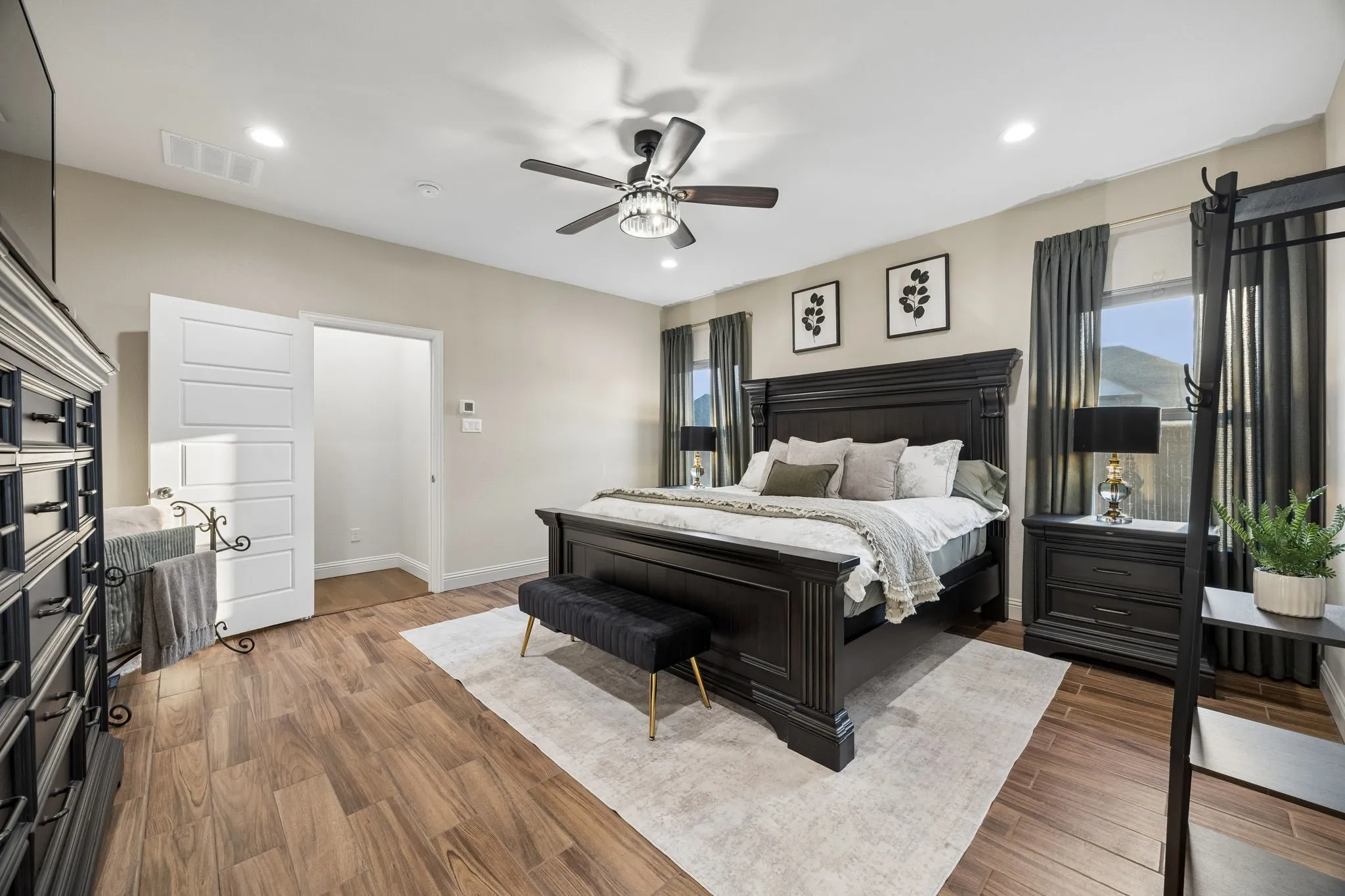 Single Family Residence For Sale in Denton County , 14816 Gentle Dove Street, Justin, Texas 76247, 4 Bedroom, 3 Bathroom, 3 Garage spaces, 2,418 Sqft, built in 2020, mls#21370357, Real Estate Agent in Justin, Homes For Sale in Denton county, Homes For Sale in Justin, Realtor in Justin Texas, Real Estate Brokerage Independent Realty Texas, Luminita Cordes Realtor