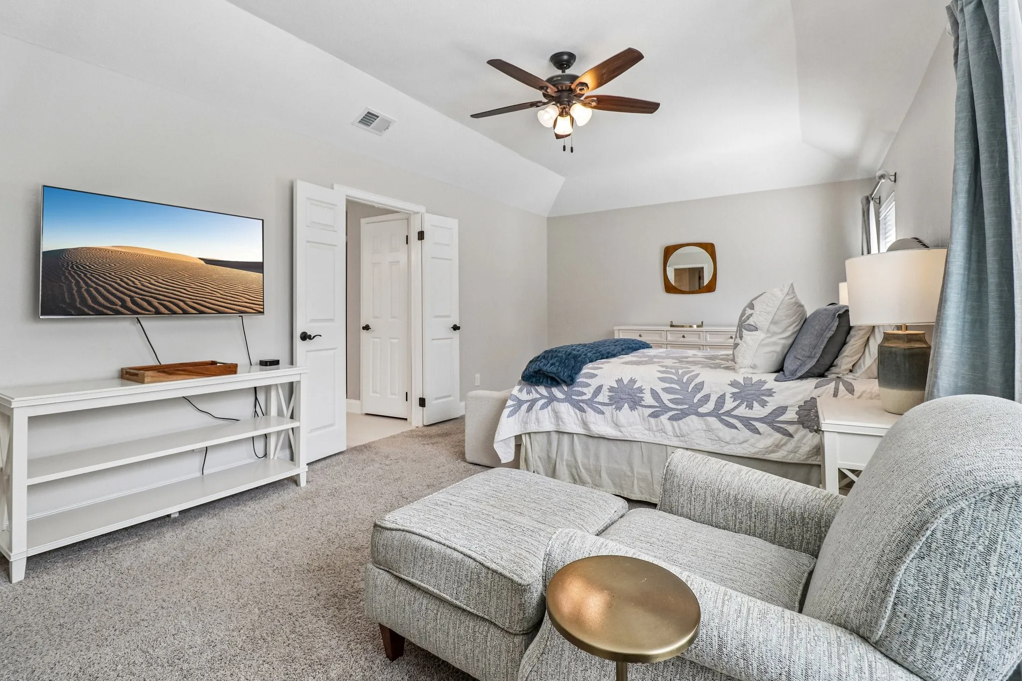 Single Family Residence For Sale in Dallas County , 306 Ashley Drive, Coppell, Texas 75019, 3 Bedroom, 2 Bathroom, 2 Garage spaces, 2,016 Sqft, built in 1986, mls#21367499, Real Estate Agent in Coppell, Homes For Sale in Dallas county, Homes For Sale in Coppell, Realtor in Coppell Texas, Real Estate Brokerage Independent Realty Texas, Luminita Cordes Realtor