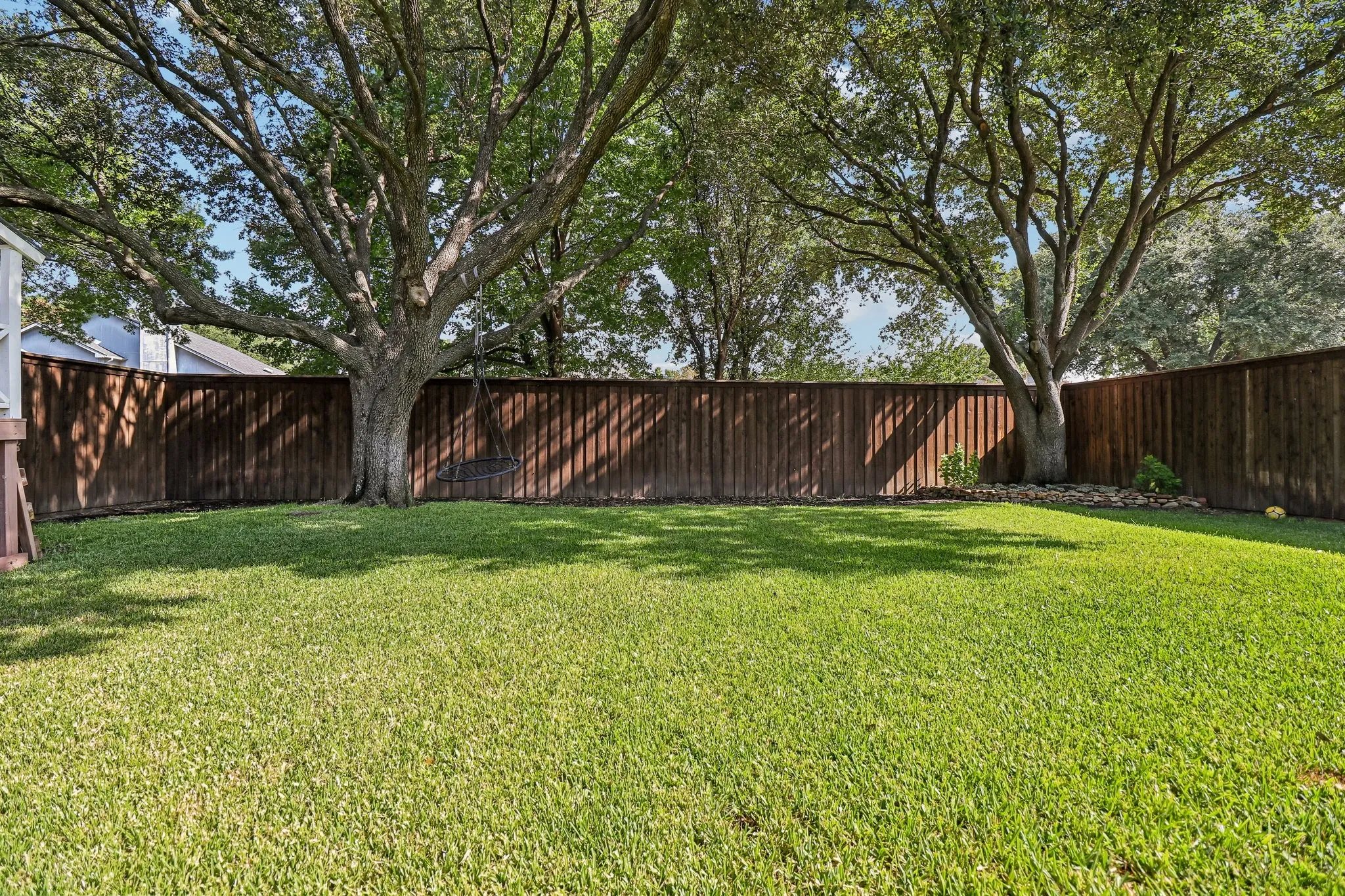 Single Family Residence For Sale in Dallas County , 306 Ashley Drive, Coppell, Texas 75019, 3 Bedroom, 2 Bathroom, 2 Garage spaces, 2,016 Sqft, built in 1986, mls#21367499, Real Estate Agent in Coppell, Homes For Sale in Dallas county, Homes For Sale in Coppell, Realtor in Coppell Texas, Real Estate Brokerage Independent Realty Texas, Luminita Cordes Realtor