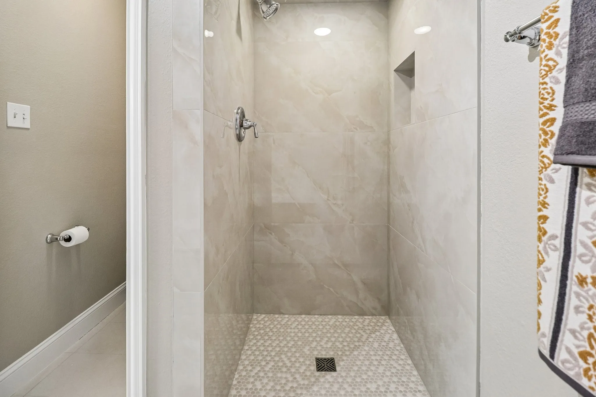 Single Family Residence For Sale in Dallas County , 306 Ashley Drive, Coppell, Texas 75019, 3 Bedroom, 2 Bathroom, 2 Garage spaces, 2,016 Sqft, built in 1986, mls#21367499, Real Estate Agent in Coppell, Homes For Sale in Dallas county, Homes For Sale in Coppell, Realtor in Coppell Texas, Real Estate Brokerage Independent Realty Texas, Luminita Cordes Realtor