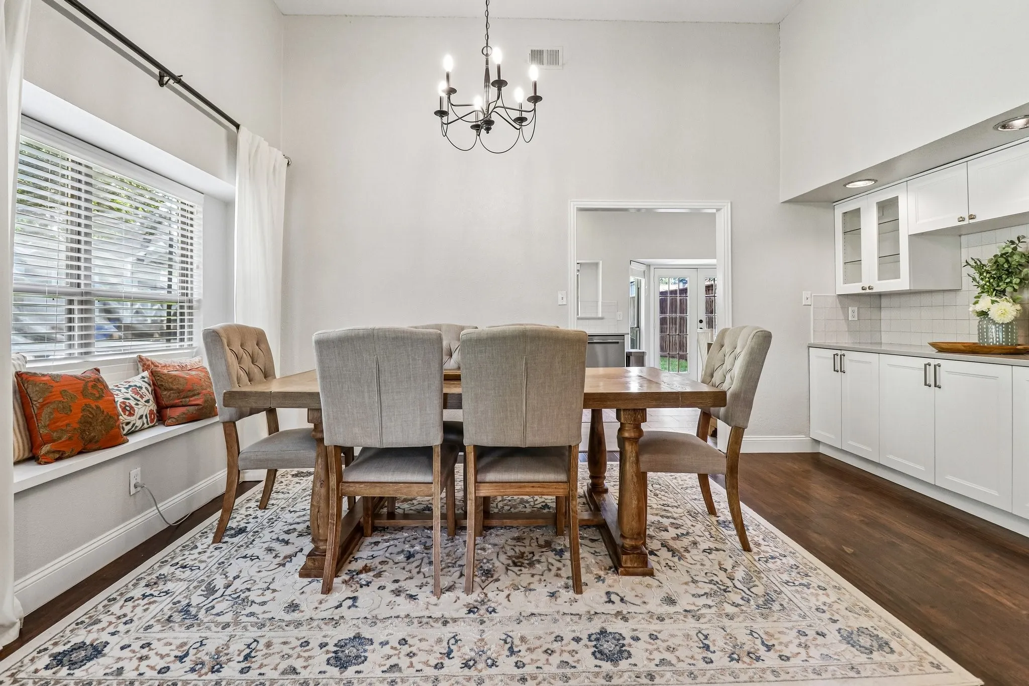 Single Family Residence For Sale in Dallas County , 306 Ashley Drive, Coppell, Texas 75019, 3 Bedroom, 2 Bathroom, 2 Garage spaces, 2,016 Sqft, built in 1986, mls#21367499, Real Estate Agent in Coppell, Homes For Sale in Dallas county, Homes For Sale in Coppell, Realtor in Coppell Texas, Real Estate Brokerage Independent Realty Texas, Luminita Cordes Realtor