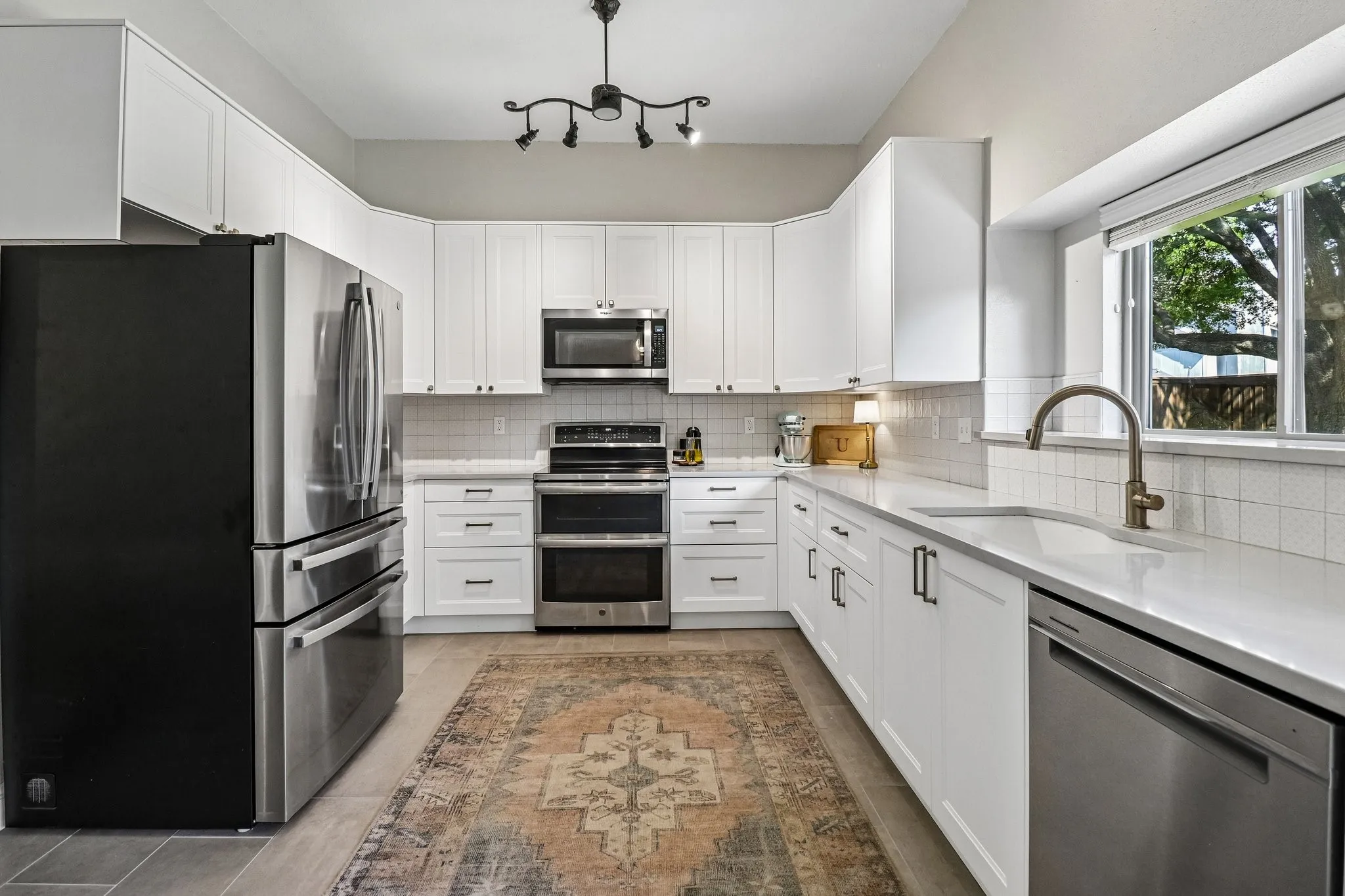 Single Family Residence For Sale in Dallas County , 306 Ashley Drive, Coppell, Texas 75019, 3 Bedroom, 2 Bathroom, 2 Garage spaces, 2,016 Sqft, built in 1986, mls#21367499, Real Estate Agent in Coppell, Homes For Sale in Dallas county, Homes For Sale in Coppell, Realtor in Coppell Texas, Real Estate Brokerage Independent Realty Texas, Luminita Cordes Realtor